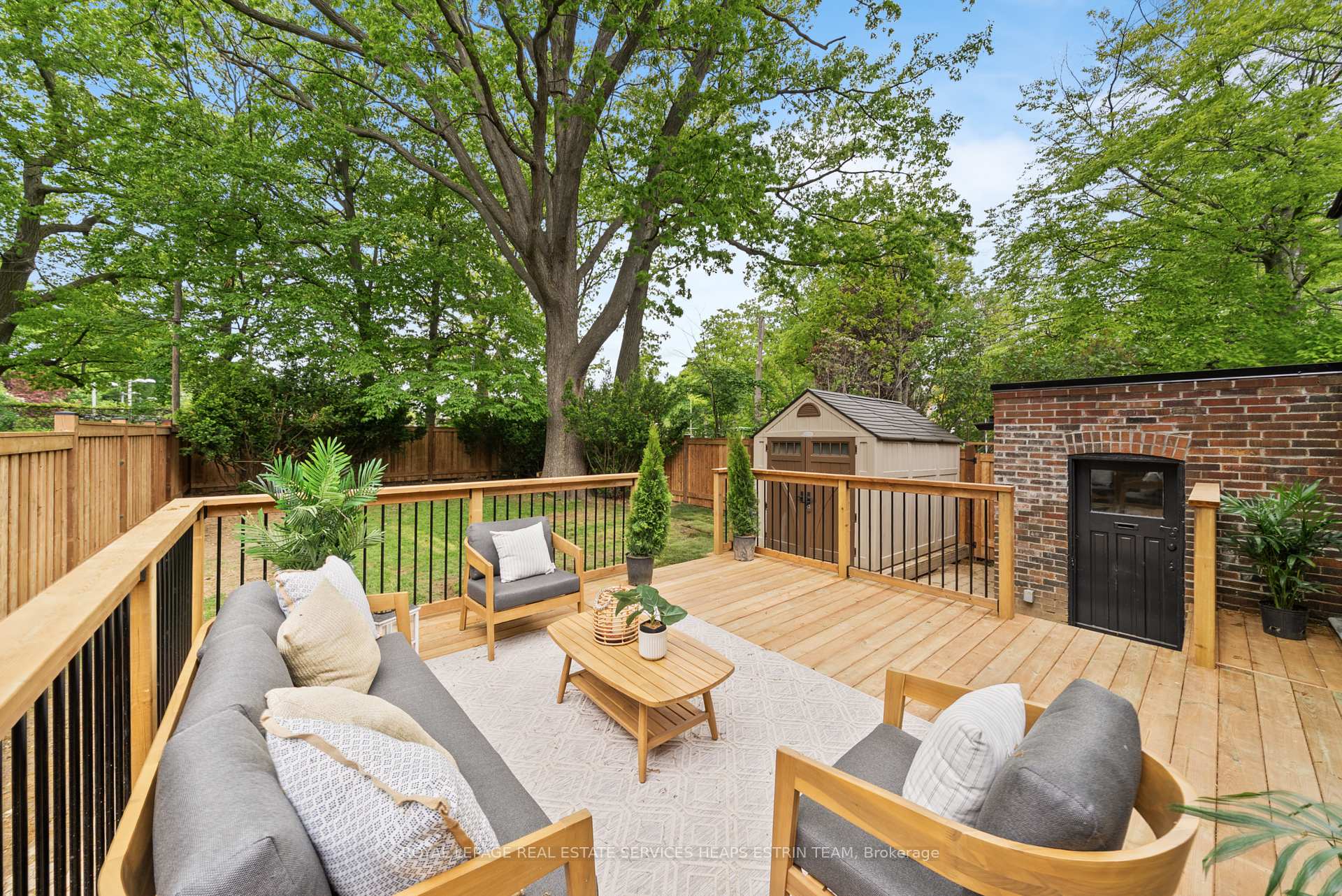 Photo 9 of 156 Welland Avenue, Toronto, Rosedale-Moore Park — HOMEH