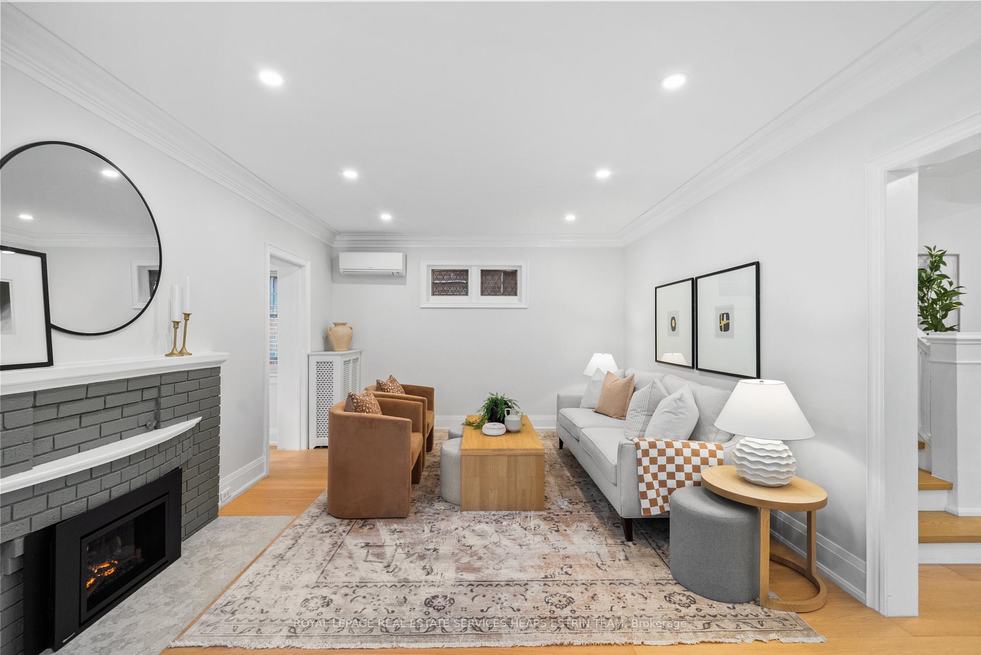 Photo 15 of 156 Welland Avenue, Toronto, Rosedale-Moore Park — HOMEH