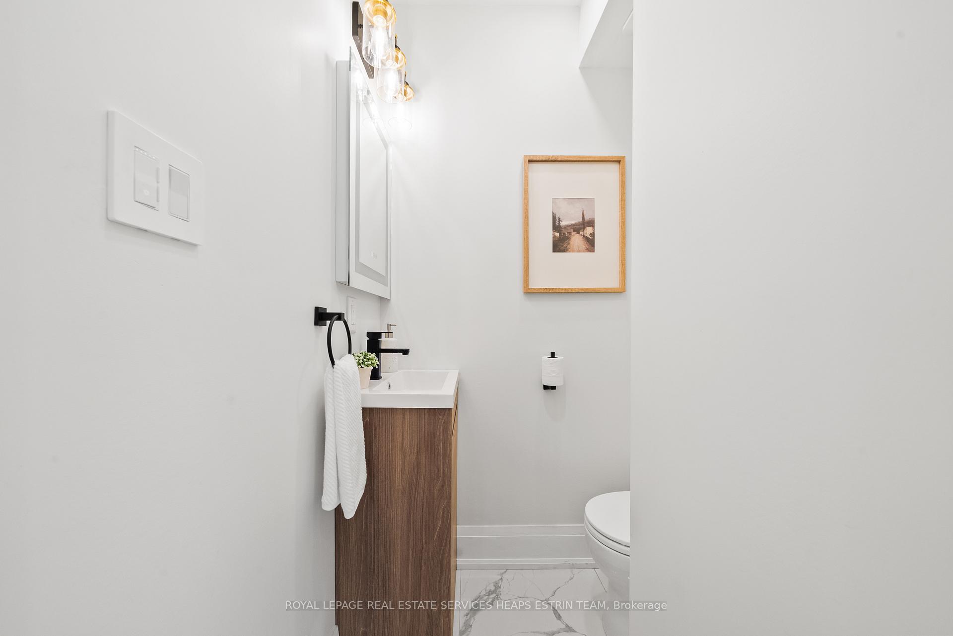 Photo 19 of 156 Welland Avenue, Toronto, Rosedale-Moore Park — HOMEH