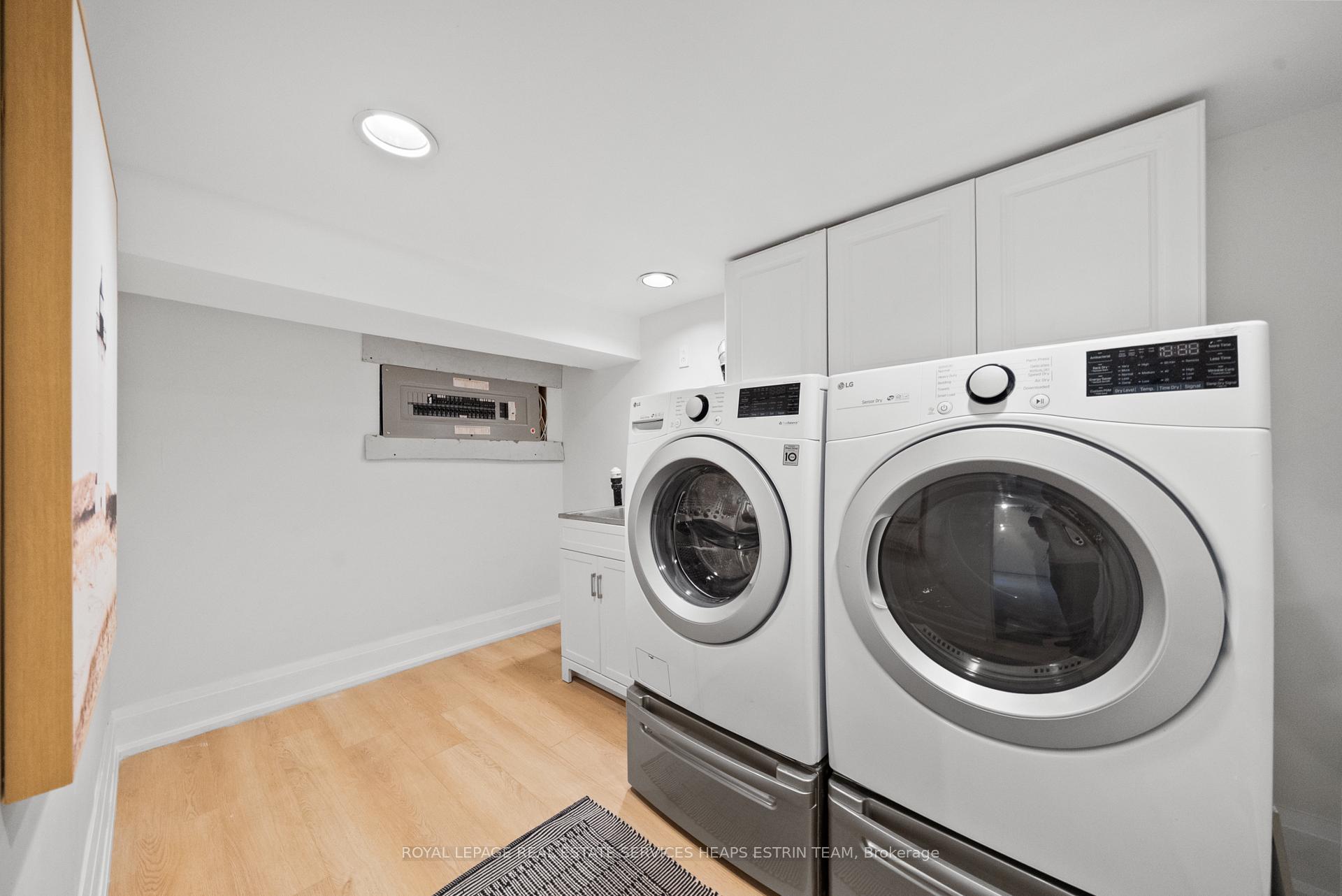 Photo 37 of 156 Welland Avenue, Toronto, Rosedale-Moore Park — HOMEH