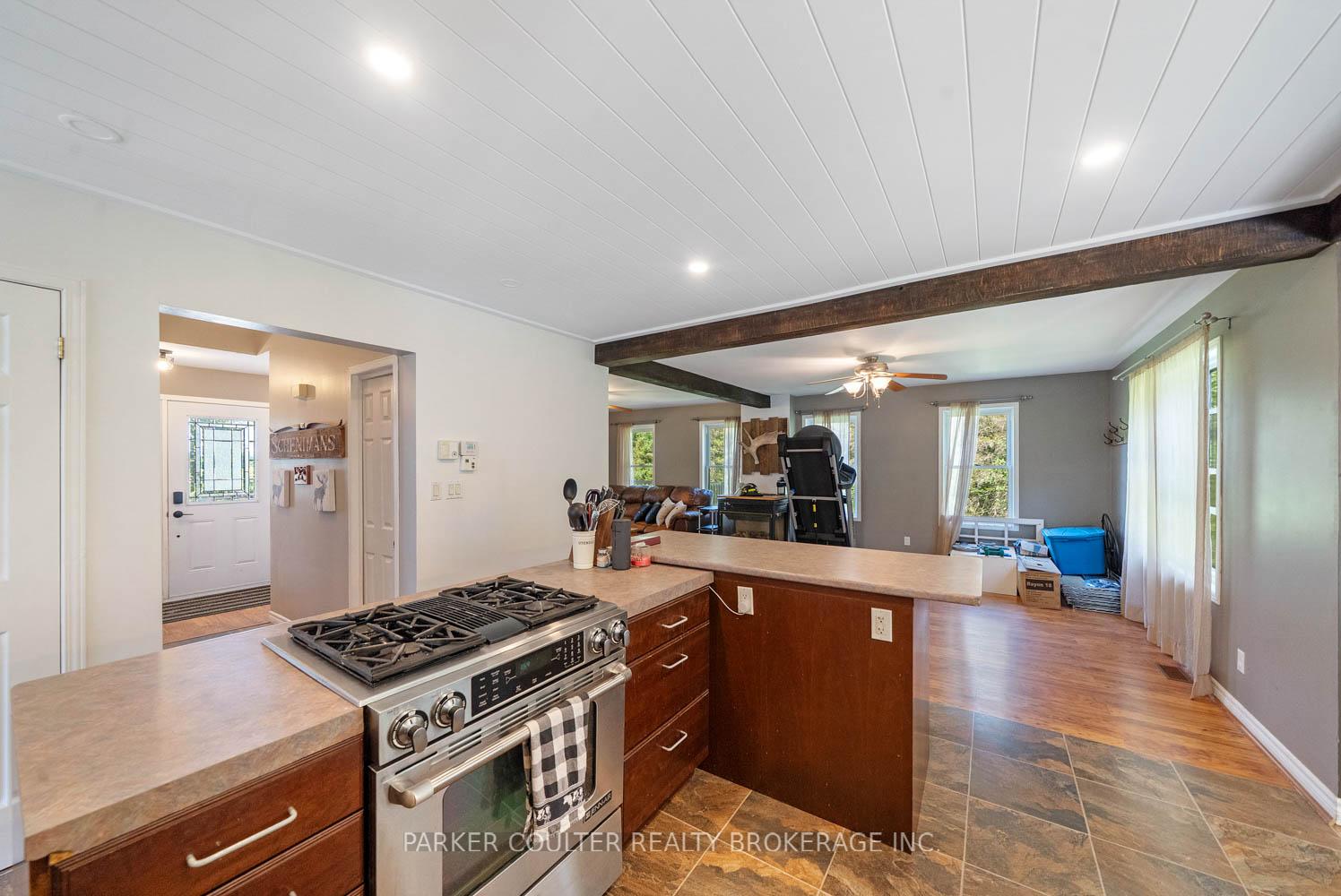 Photo 7 of 215 O'brien Road, Strong — HOMEH