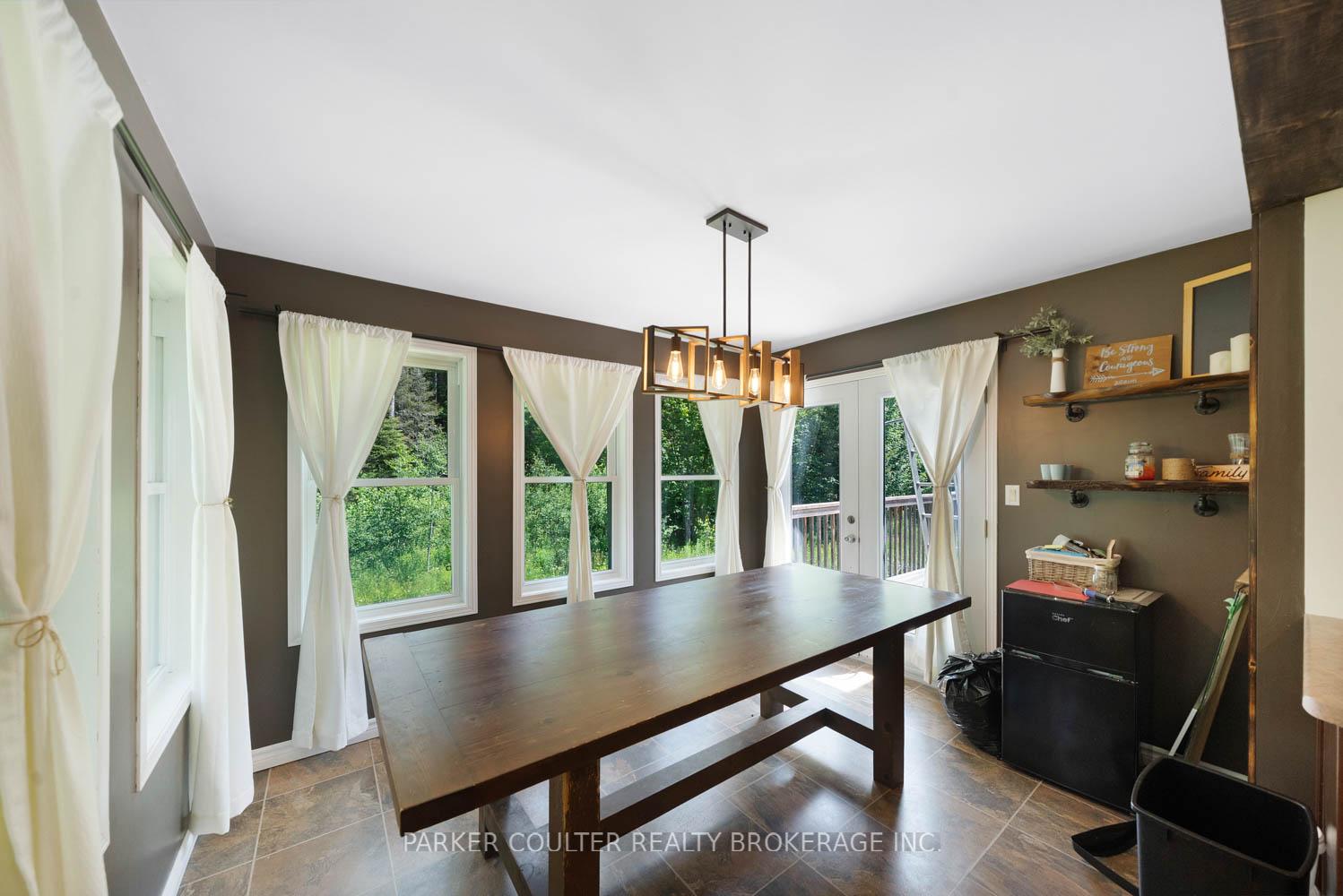 Photo 9 of 215 O'brien Road, Strong — HOMEH