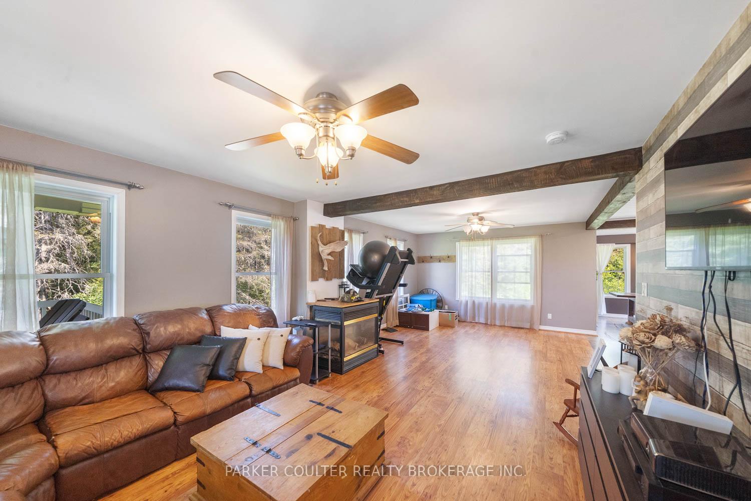 Photo 12 of 215 O'brien Road, Strong — HOMEH