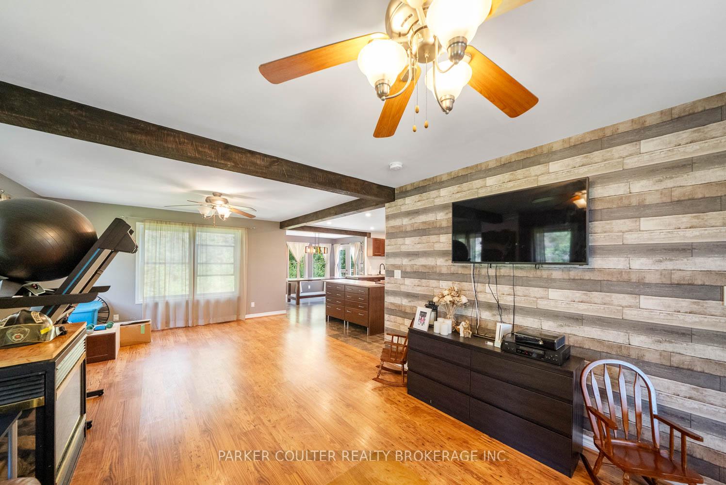 Photo 13 of 215 O'brien Road, Strong — HOMEH