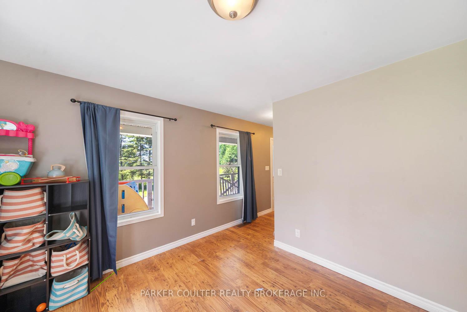 Photo 15 of 215 O'brien Road, Strong — HOMEH