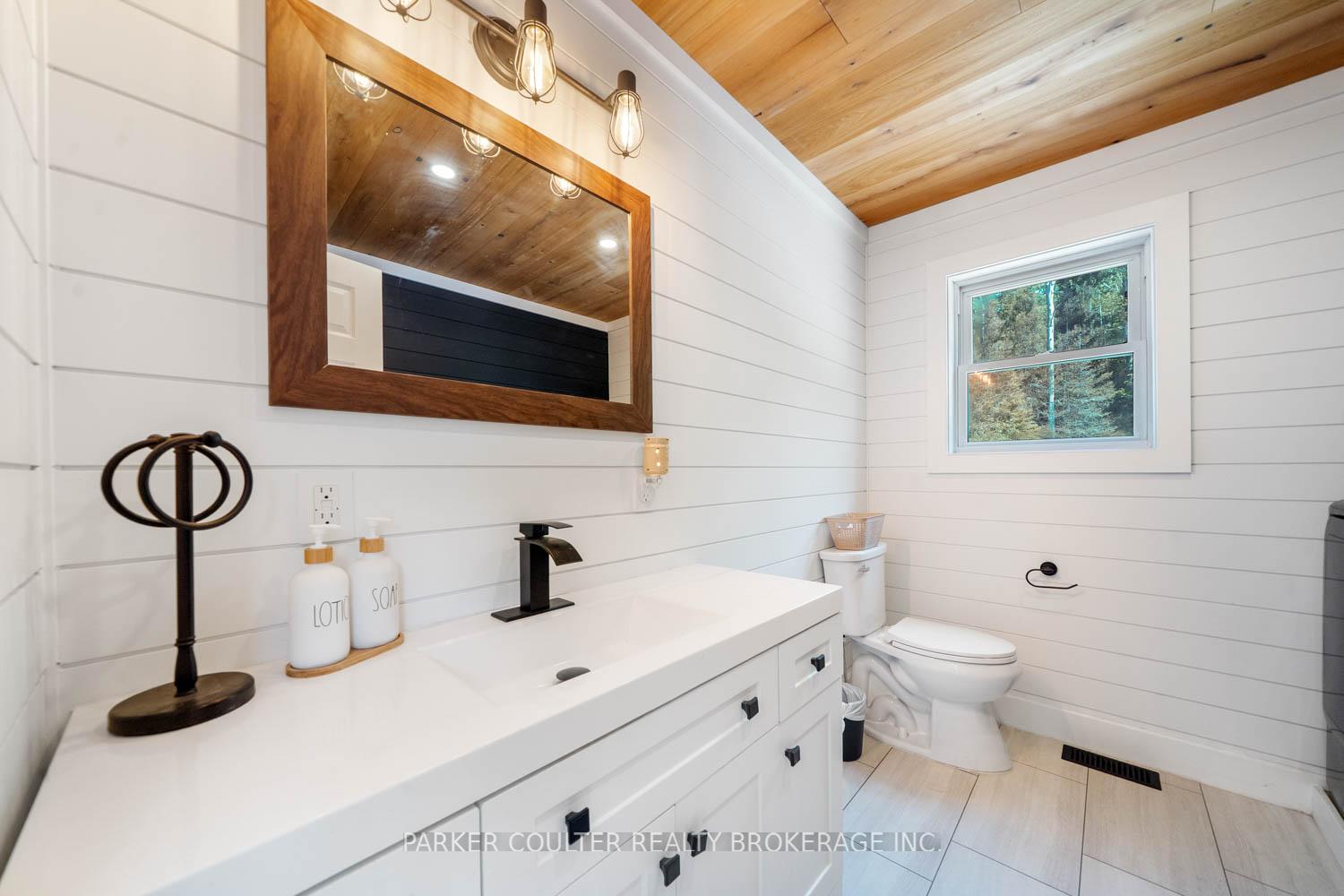 Photo 16 of 215 O'brien Road, Strong — HOMEH