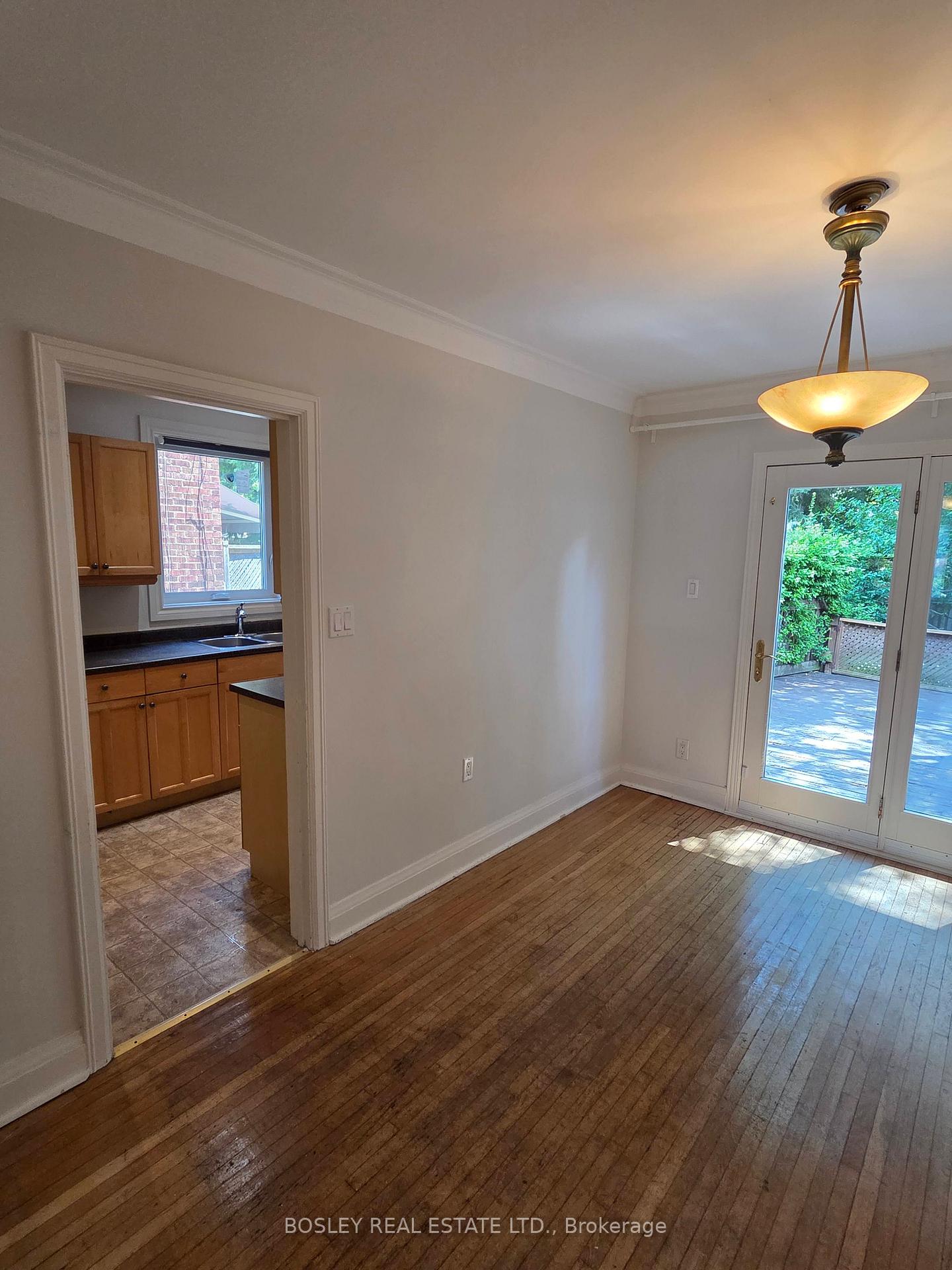 Photo 9 of 763 Eglinton Avenue E, Toronto, Leaside — HOMEH