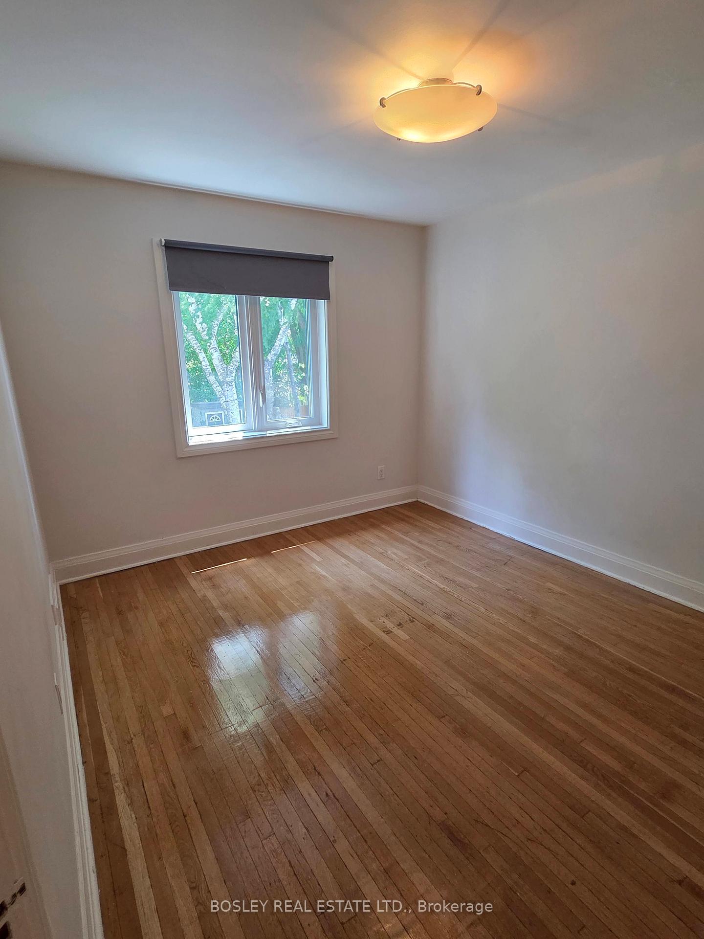 Photo 15 of 763 Eglinton Avenue E, Toronto, Leaside — HOMEH