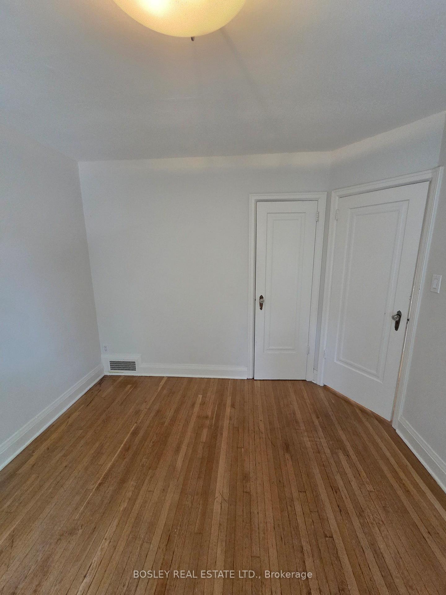 Photo 16 of 763 Eglinton Avenue E, Toronto, Leaside — HOMEH