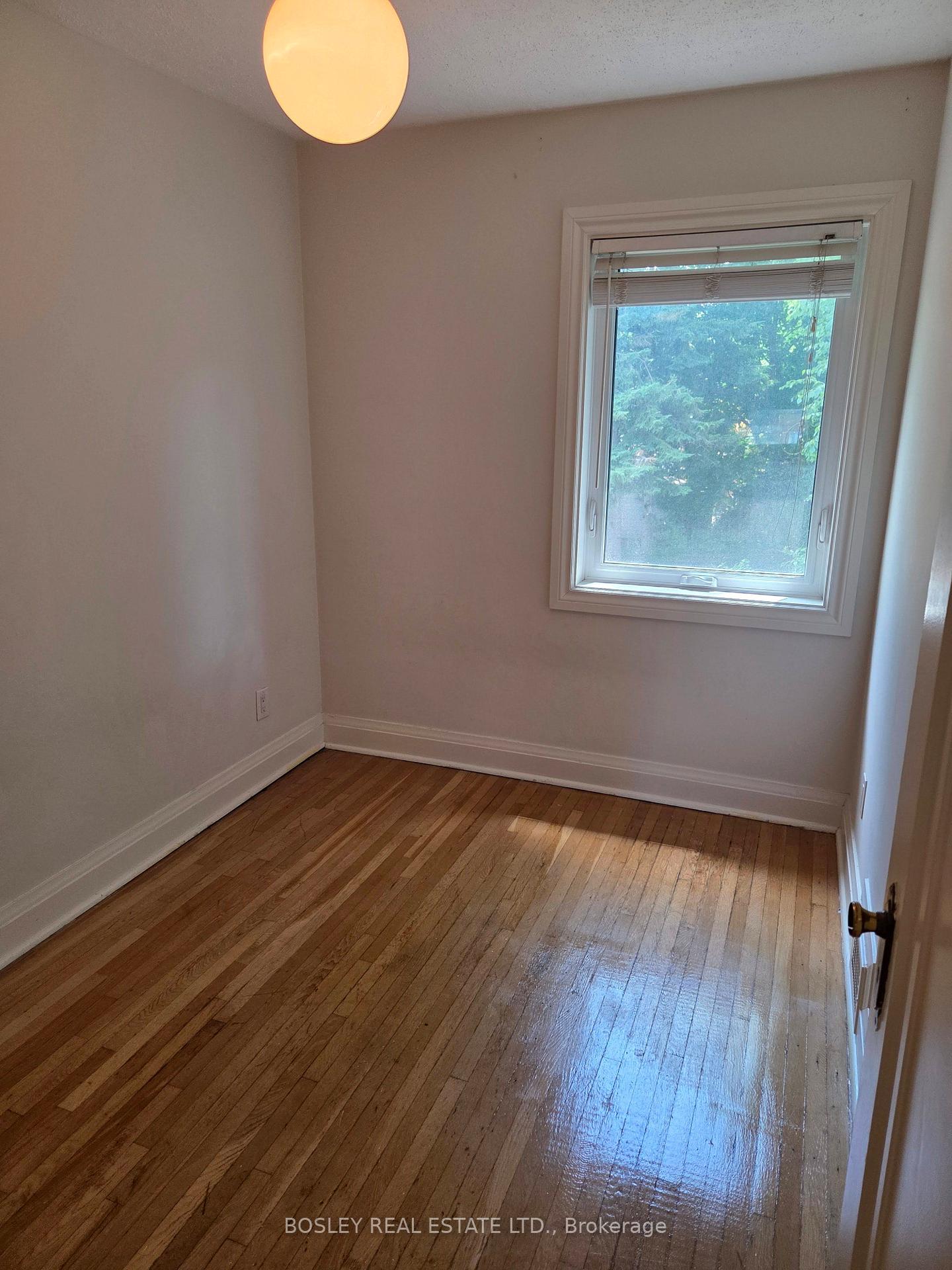 Photo 17 of 763 Eglinton Avenue E, Toronto, Leaside — HOMEH