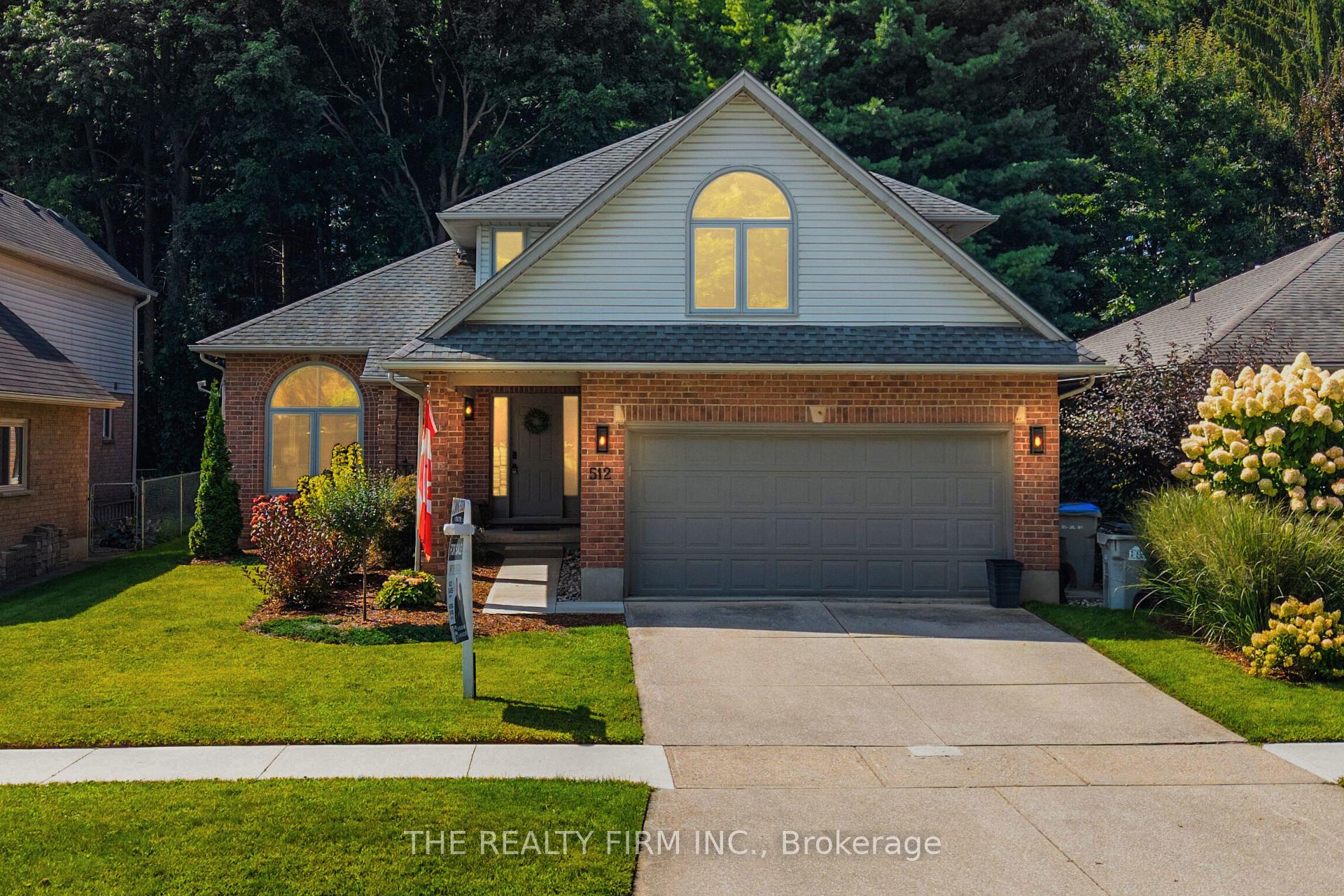 Photo 1 of 512 Riverview Drive, Strathroy-Caradoc, NE — HOMEH