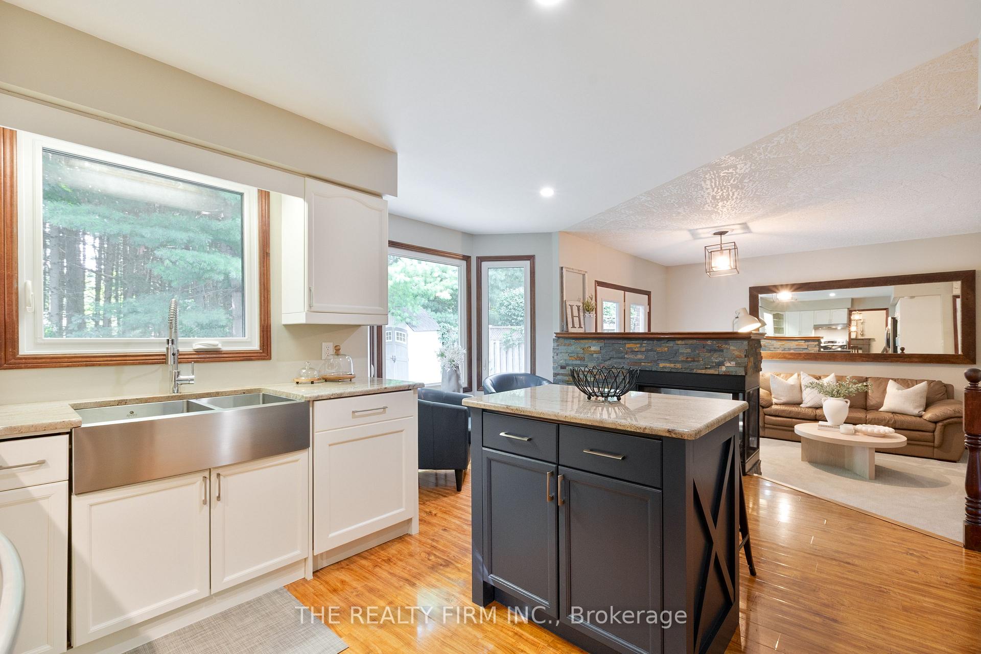 Photo 8 of 512 Riverview Drive, Strathroy-Caradoc, NE — HOMEH
