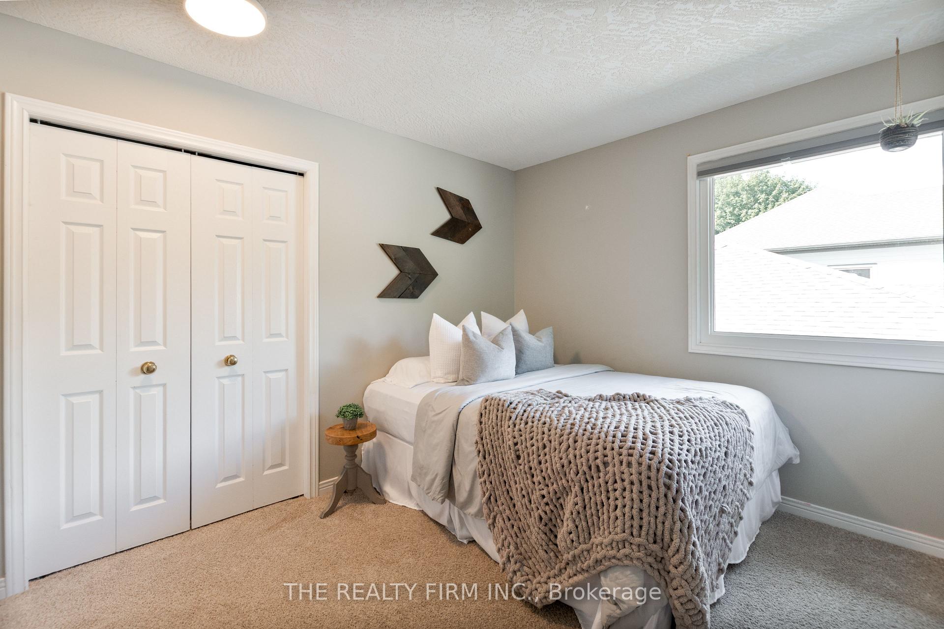 Photo 25 of 512 Riverview Drive, Strathroy-Caradoc, NE — HOMEH