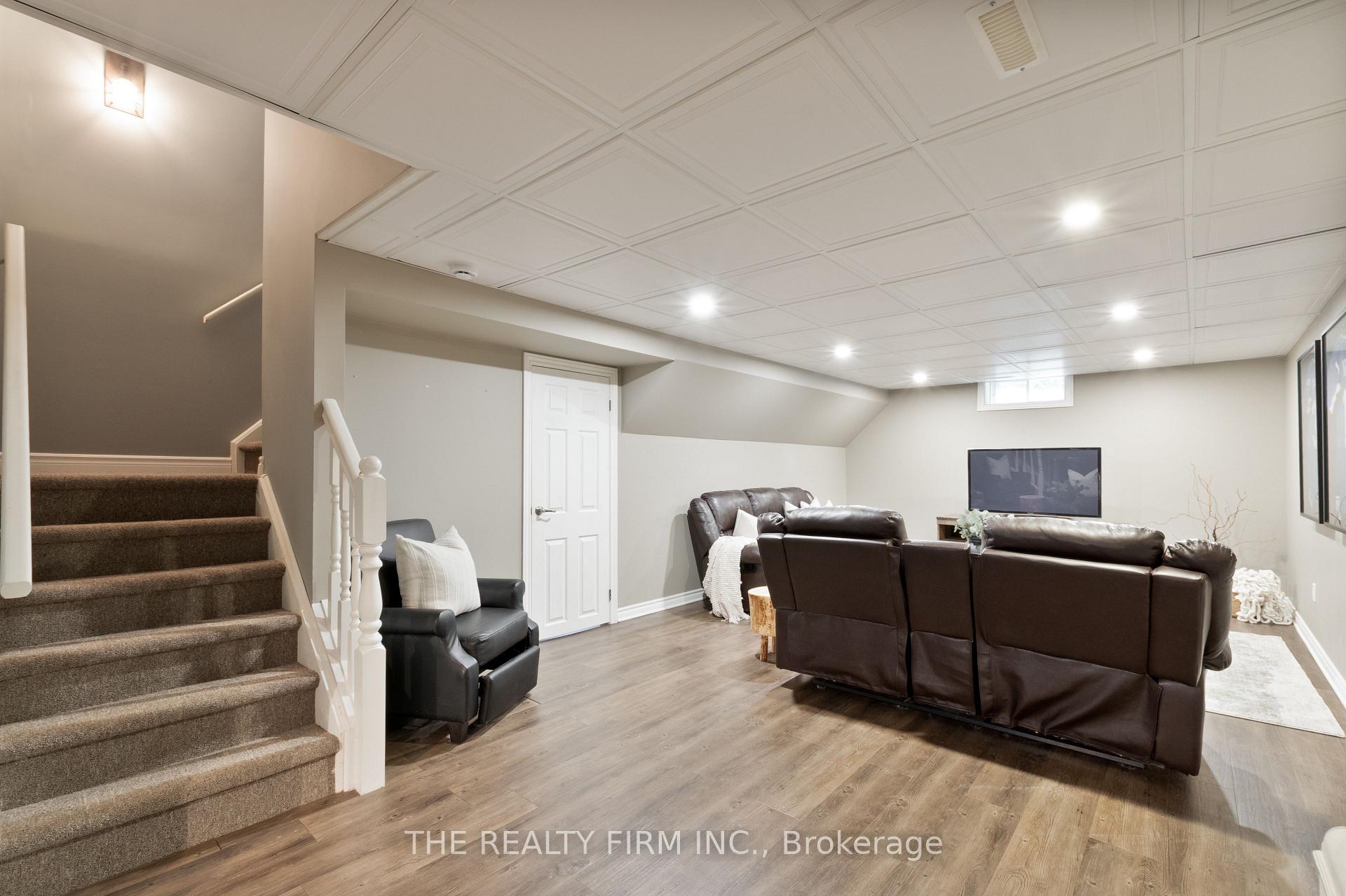 Photo 30 of 512 Riverview Drive, Strathroy-Caradoc, NE — HOMEH