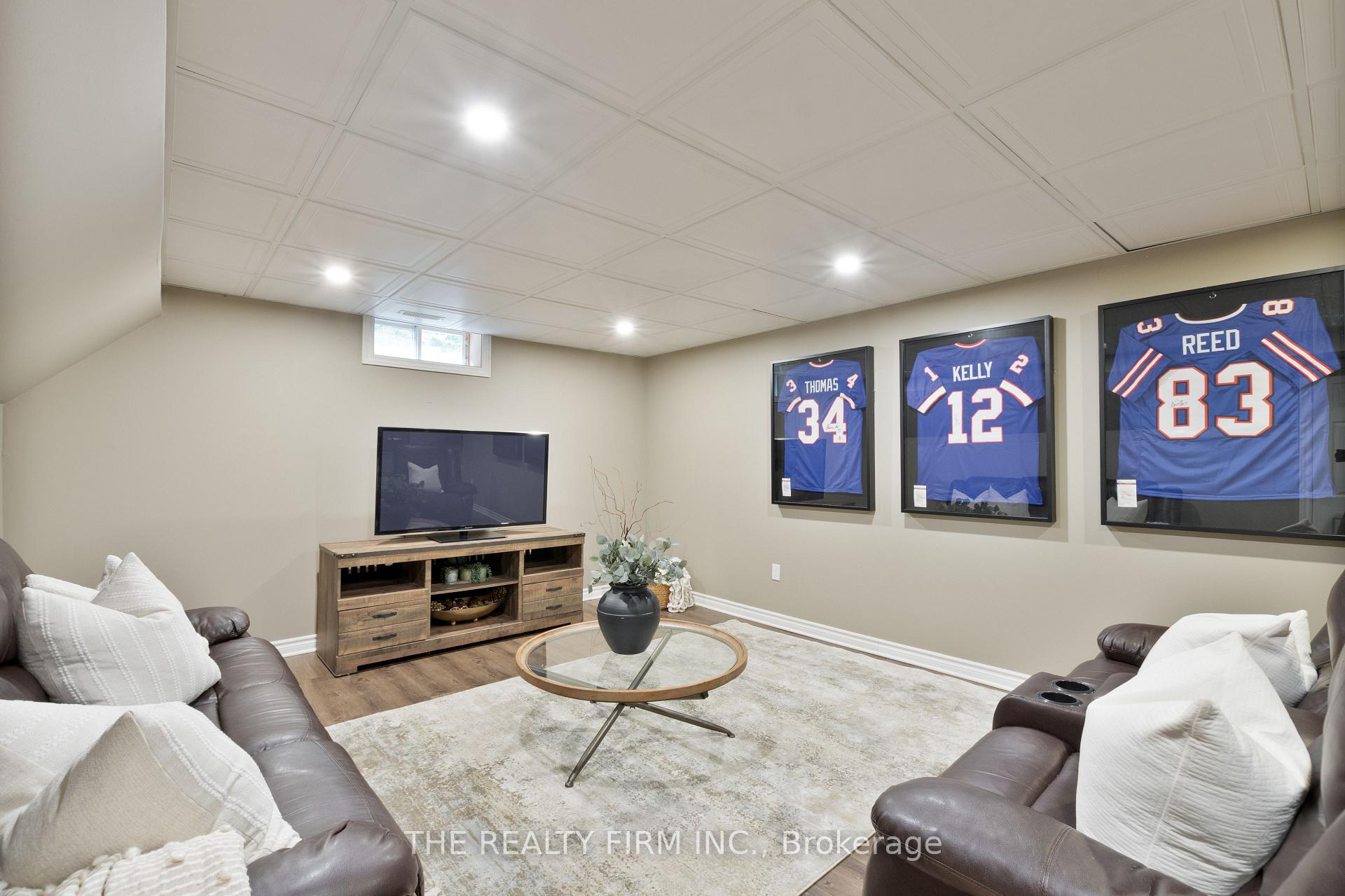 Photo 31 of 512 Riverview Drive, Strathroy-Caradoc, NE — HOMEH