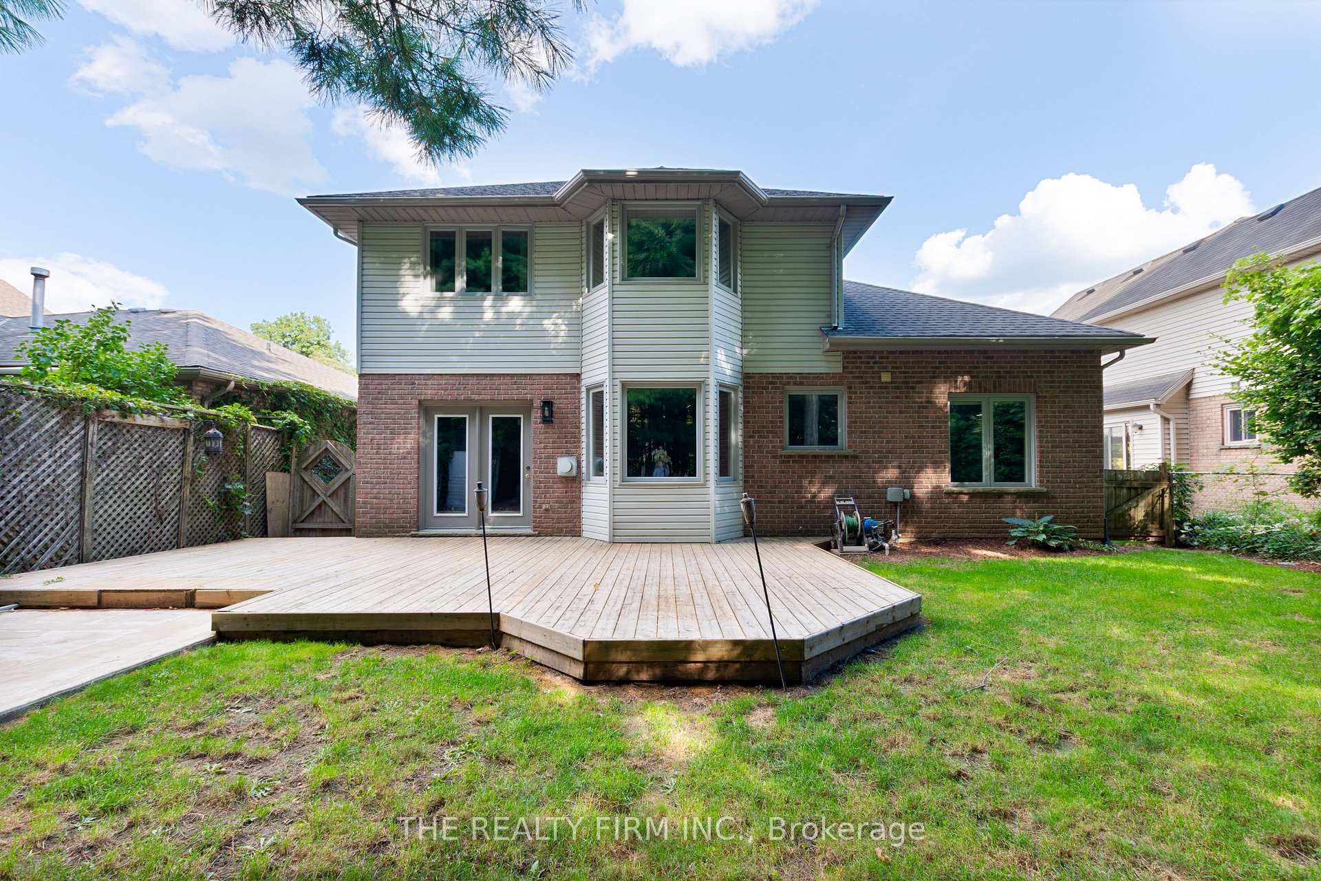 Photo 39 of 512 Riverview Drive, Strathroy-Caradoc, NE — HOMEH