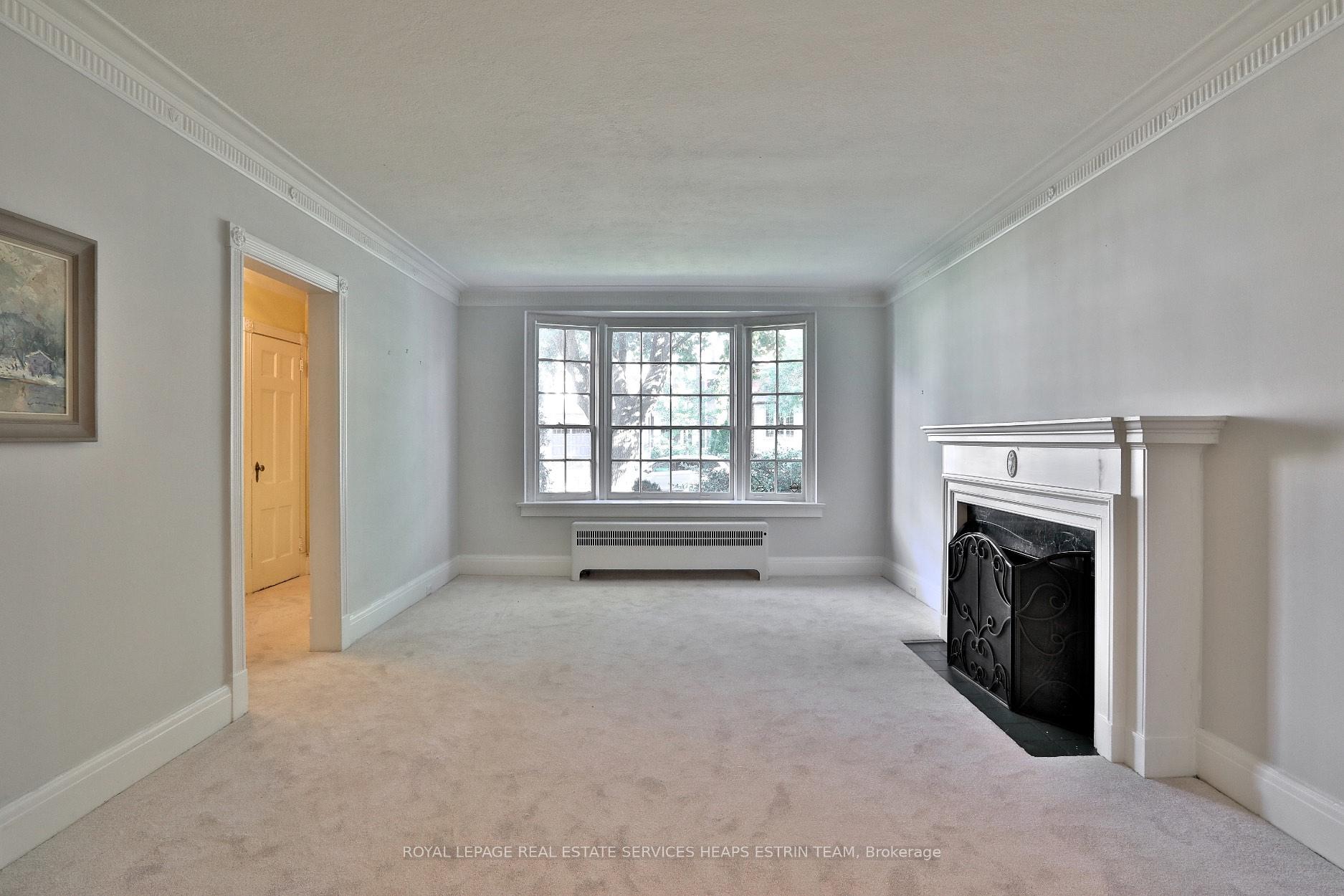 Photo 3 of 7 Burnham Road, Toronto, Leaside — HOMEH