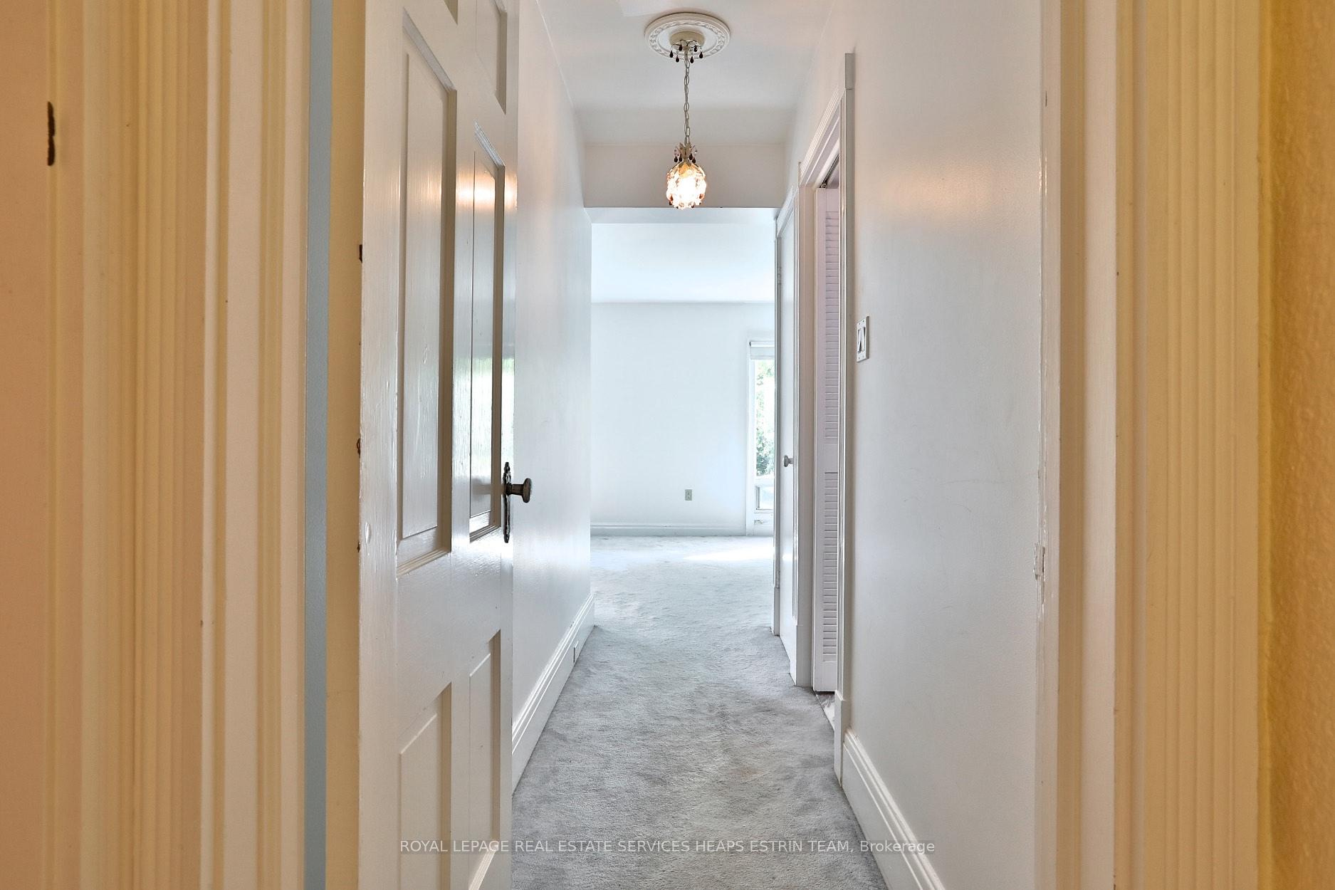 Photo 13 of 7 Burnham Road, Toronto, Leaside — HOMEH