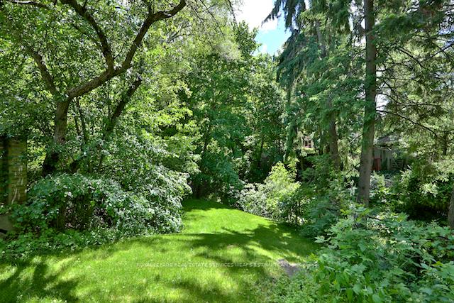 Photo 21 of 7 Burnham Road, Toronto, Leaside — HOMEH