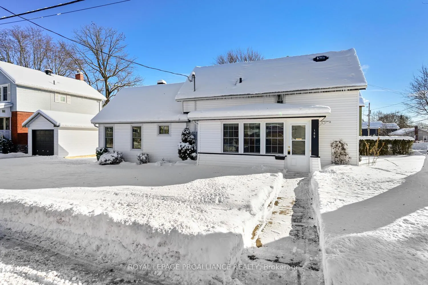 Photo 1 of 189 James Street E, Brockville — HOMEH