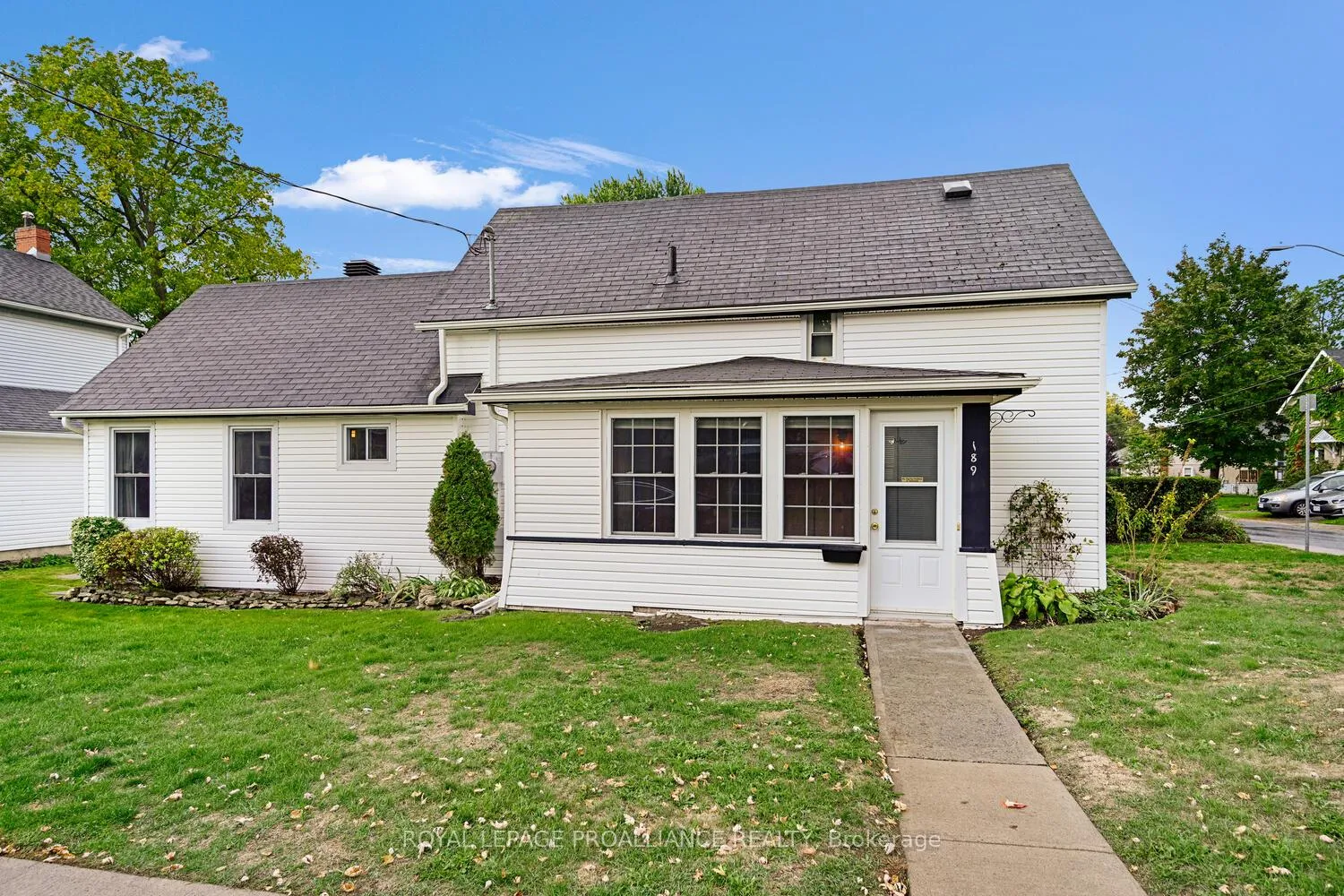 Photo 3 of 189 James Street E, Brockville — HOMEH