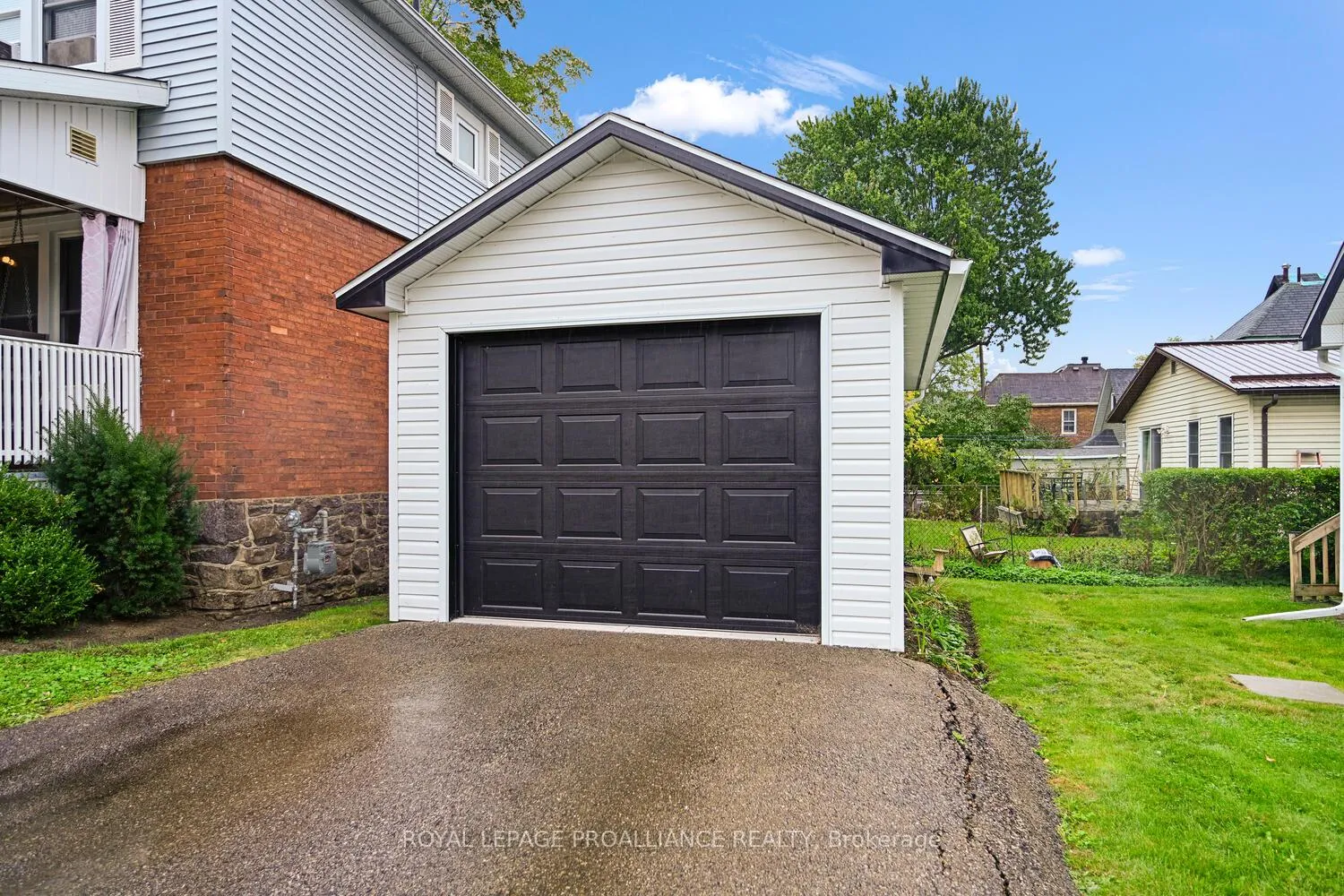 Photo 23 of 189 James Street E, Brockville — HOMEH