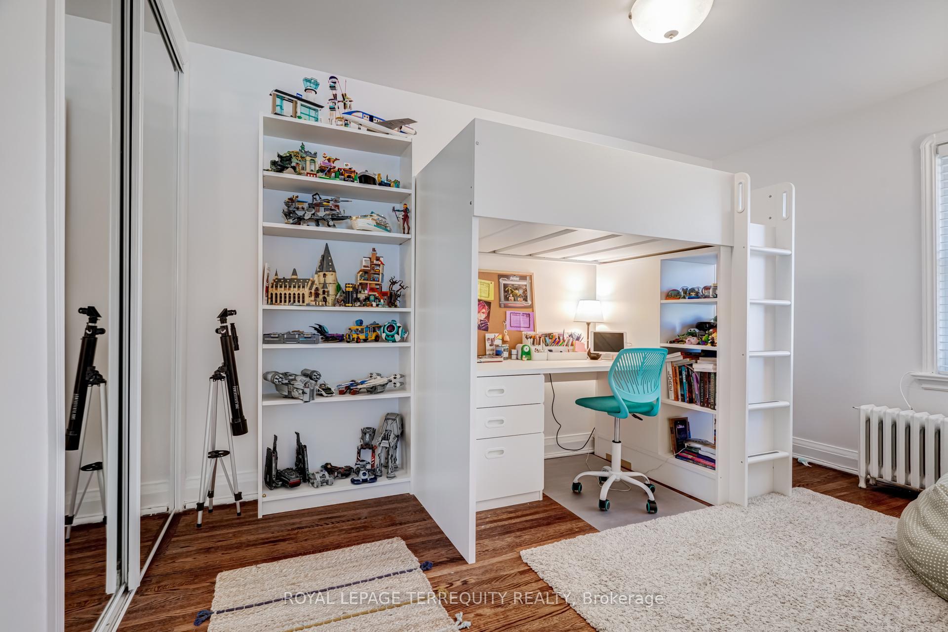 Photo 22 of 44 Thursfield Crescent, Toronto, Leaside — HOMEH
