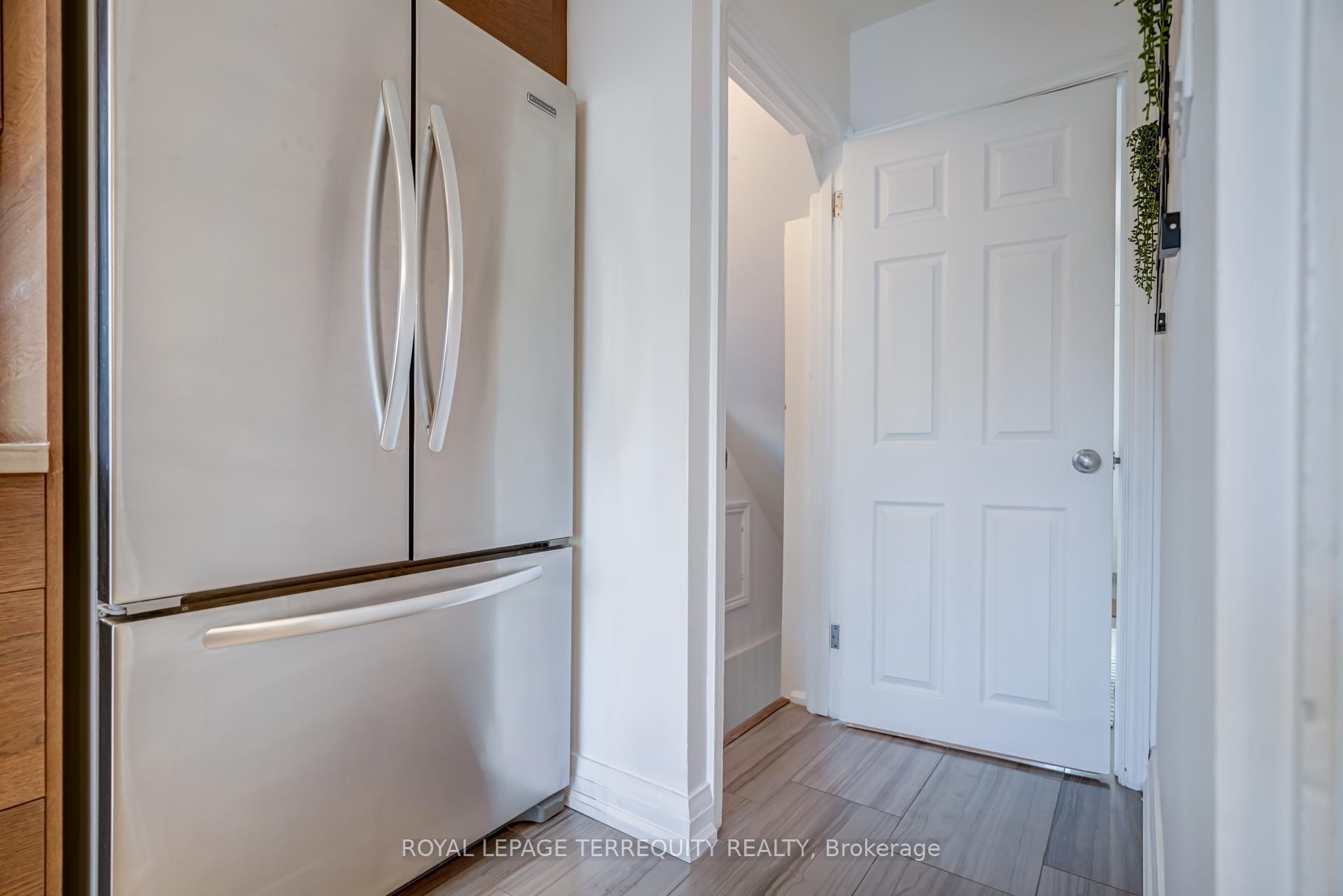 Photo 29 of 44 Thursfield Crescent, Toronto, Leaside — HOMEH