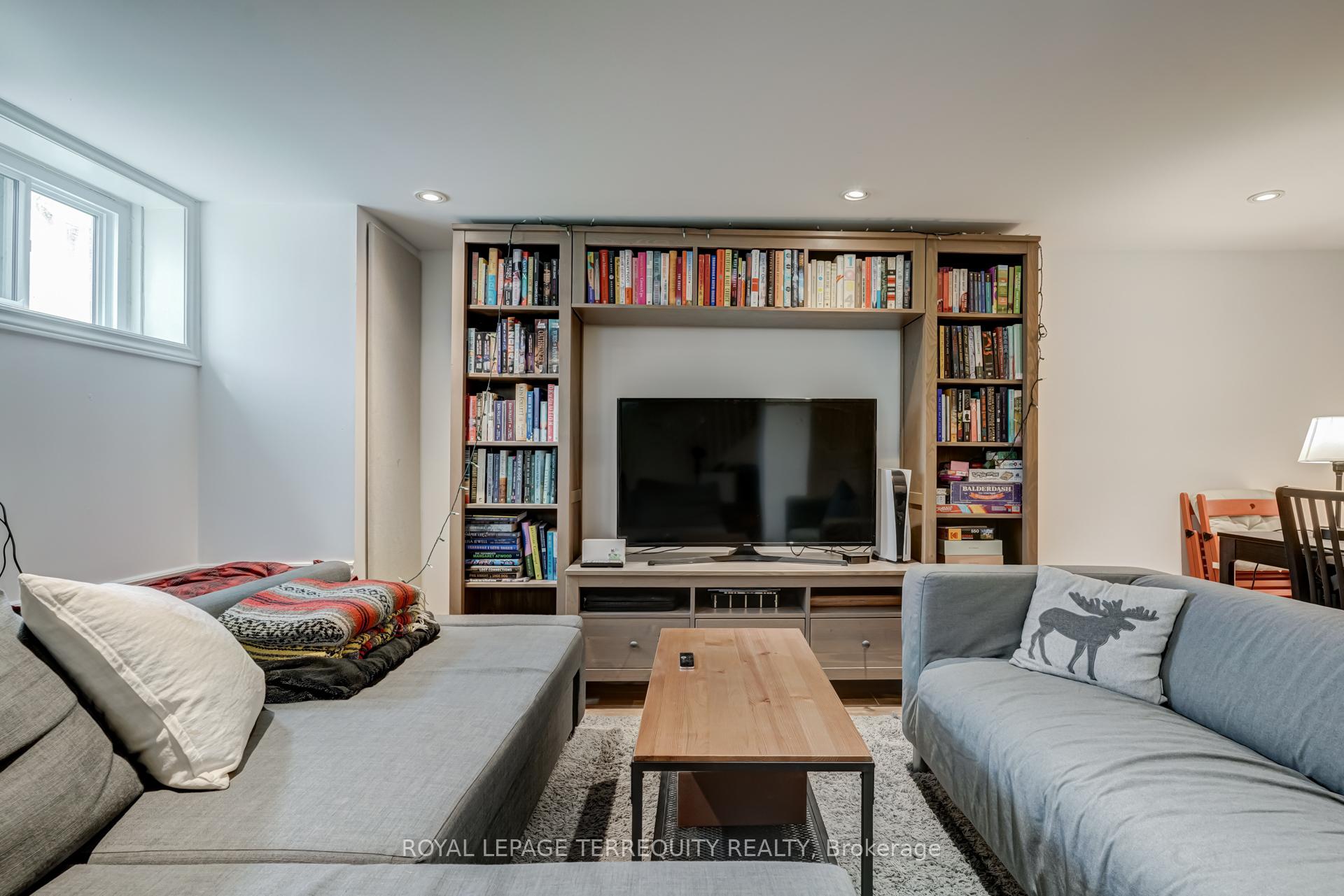 Photo 32 of 44 Thursfield Crescent, Toronto, Leaside — HOMEH