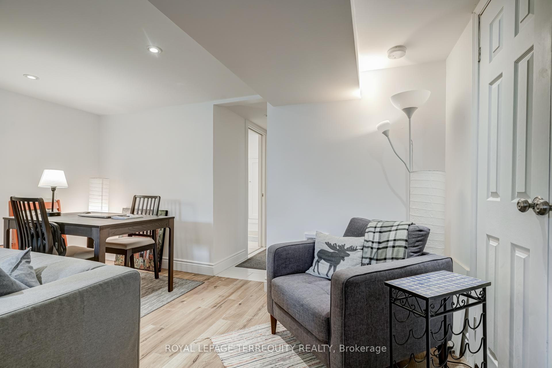 Photo 35 of 44 Thursfield Crescent, Toronto, Leaside — HOMEH