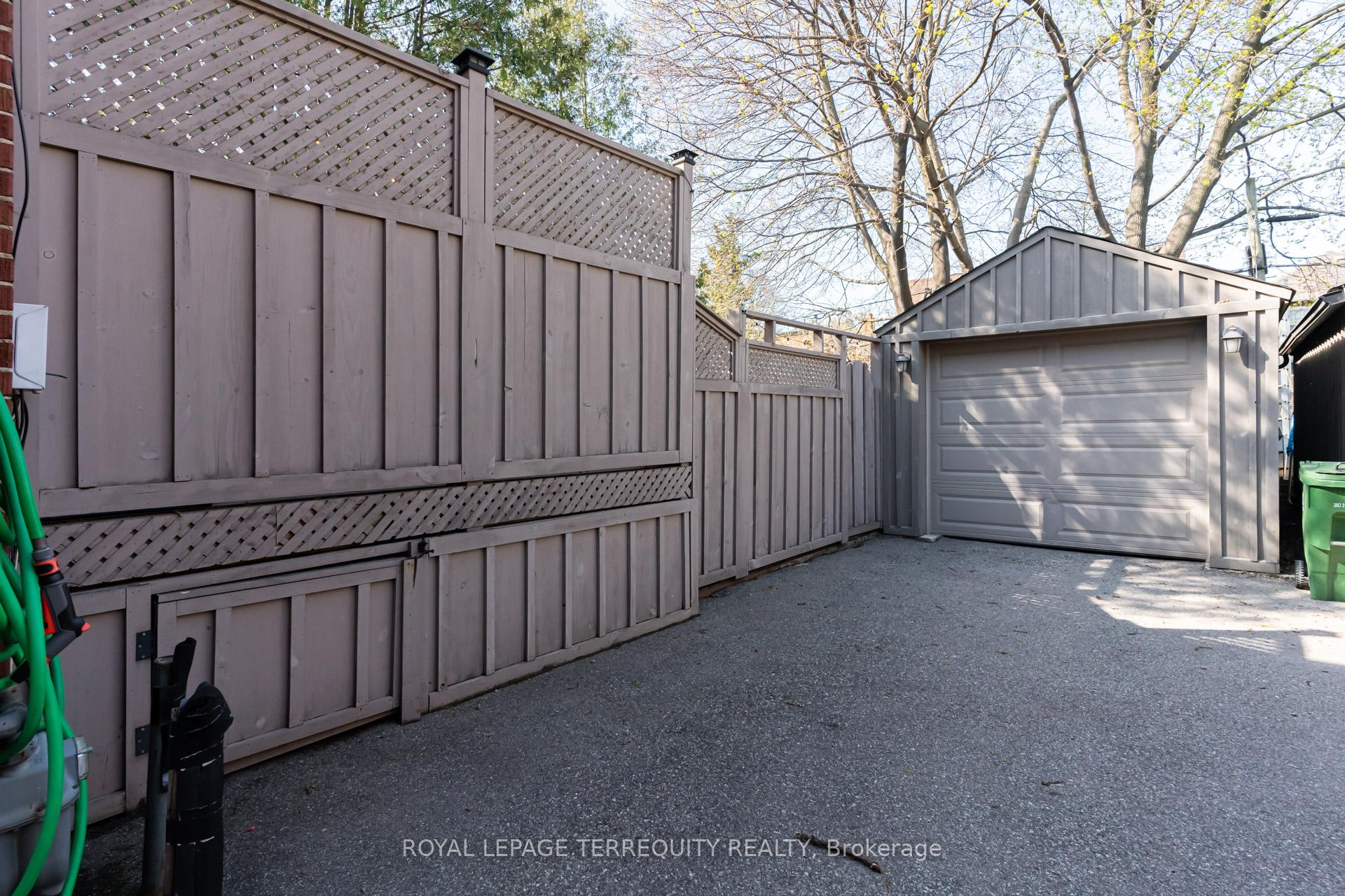 Photo 47 of 44 Thursfield Crescent, Toronto, Leaside — HOMEH