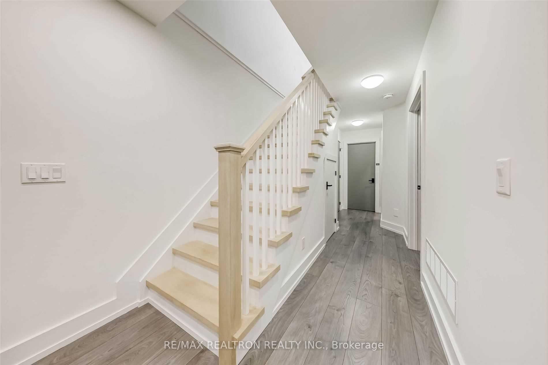 Photo 13 of 195 Bedford Park Avenue, Toronto, Lawrence Park North — HOMEH