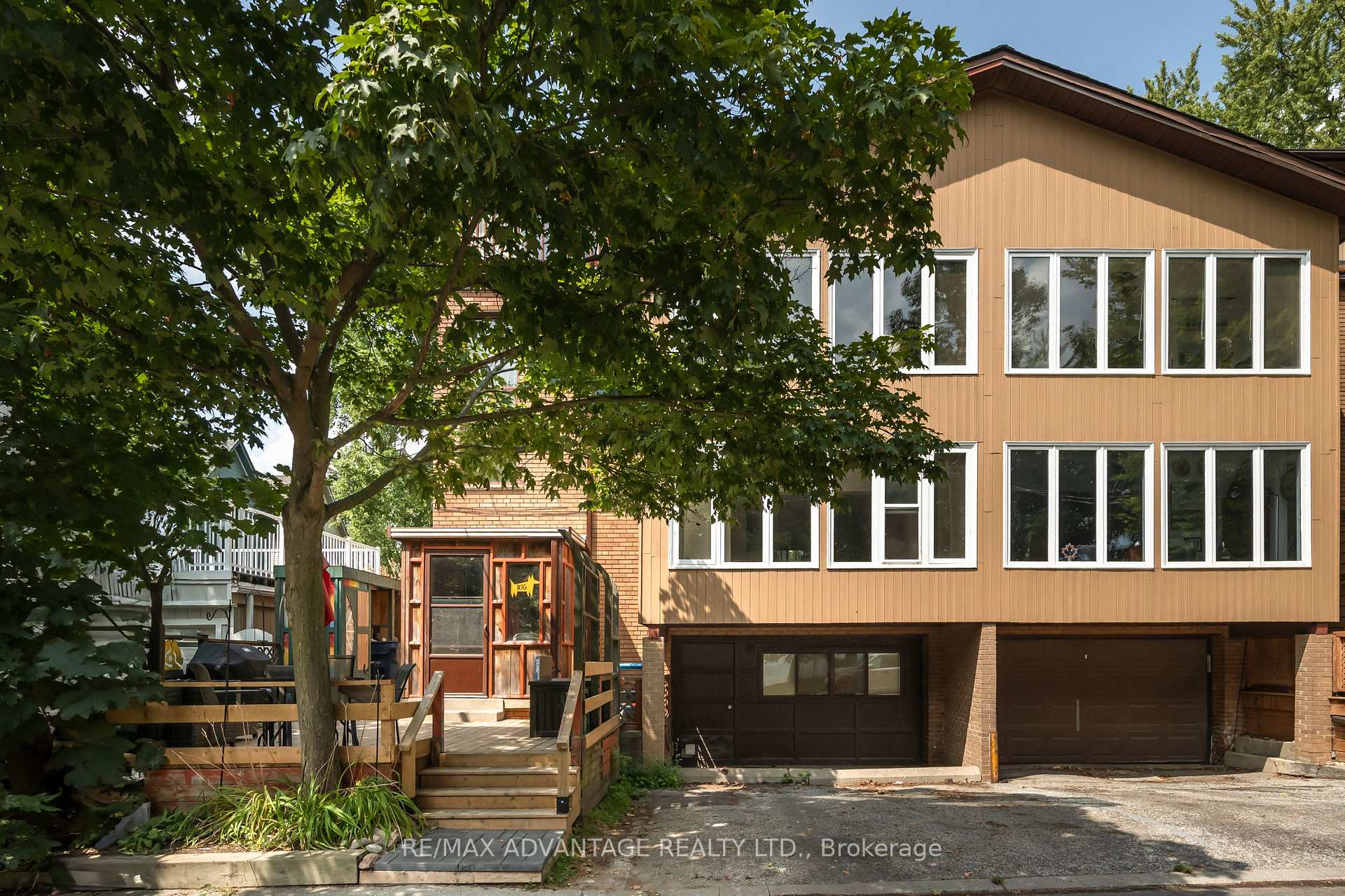 Photo 4 of 106 Hubbard Boulevard, Toronto, The Beaches — HOMEH
