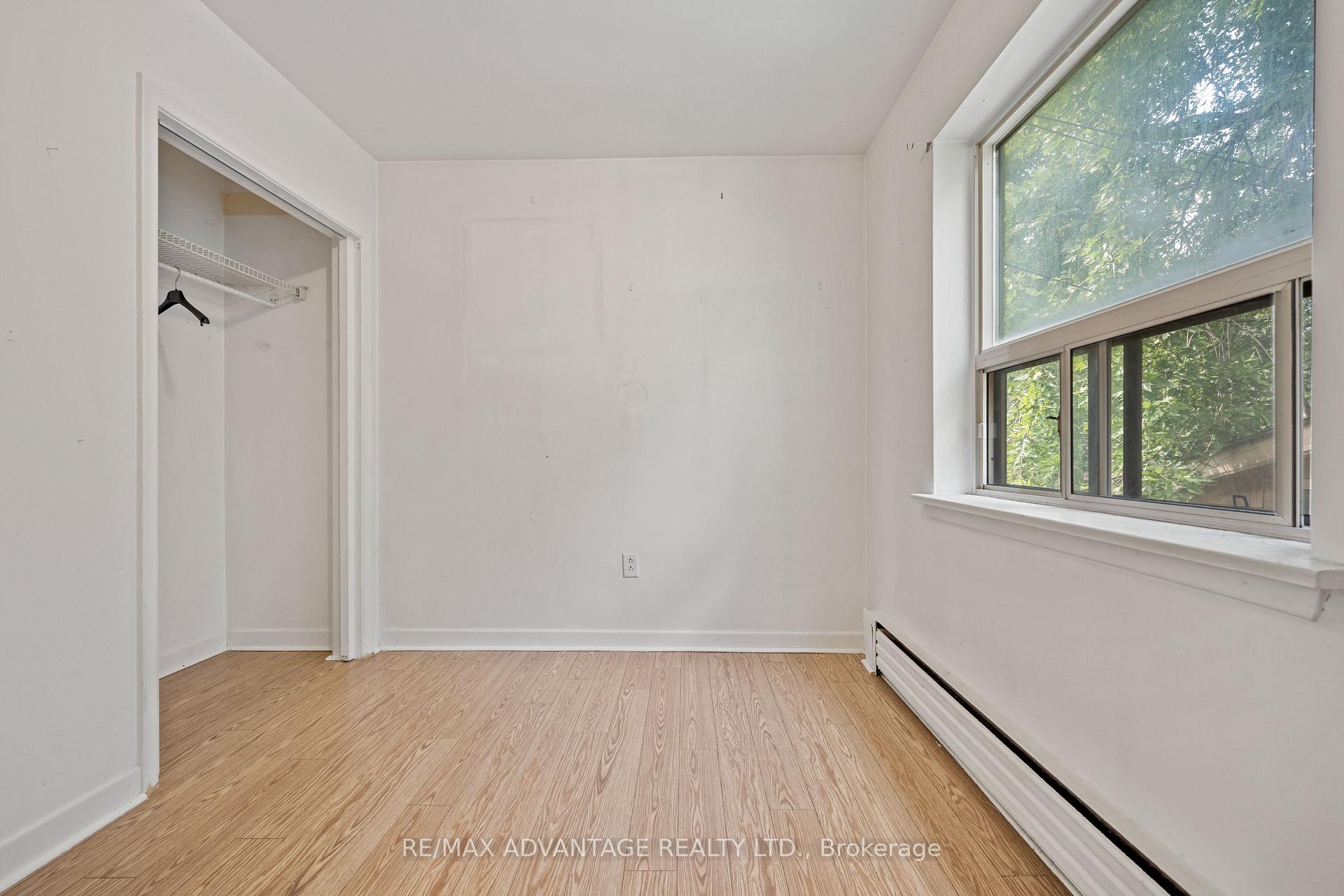 Photo 11 of 106 Hubbard Boulevard, Toronto, The Beaches — HOMEH