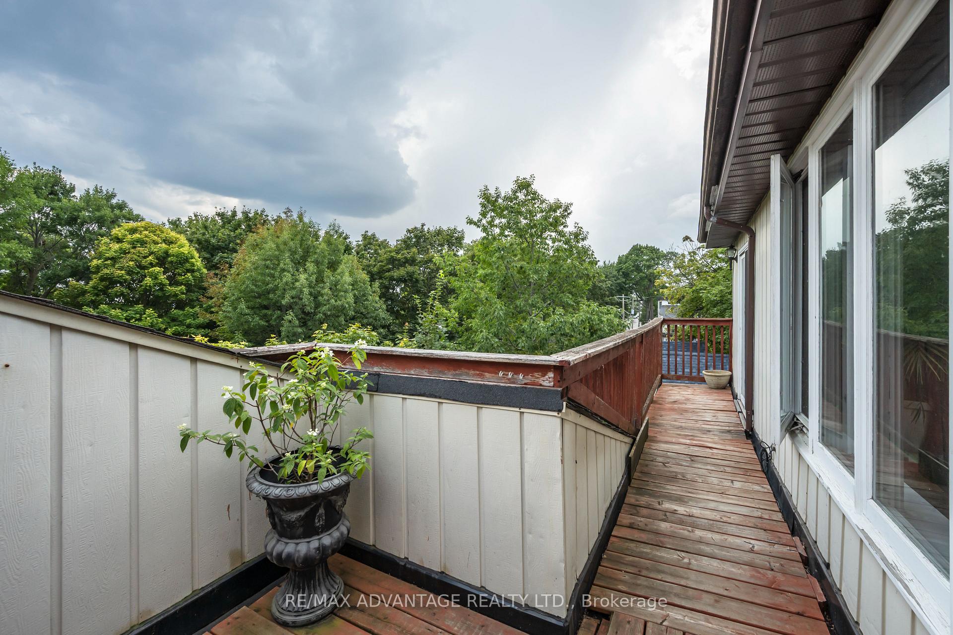 Photo 24 of 106 Hubbard Boulevard, Toronto, The Beaches — HOMEH