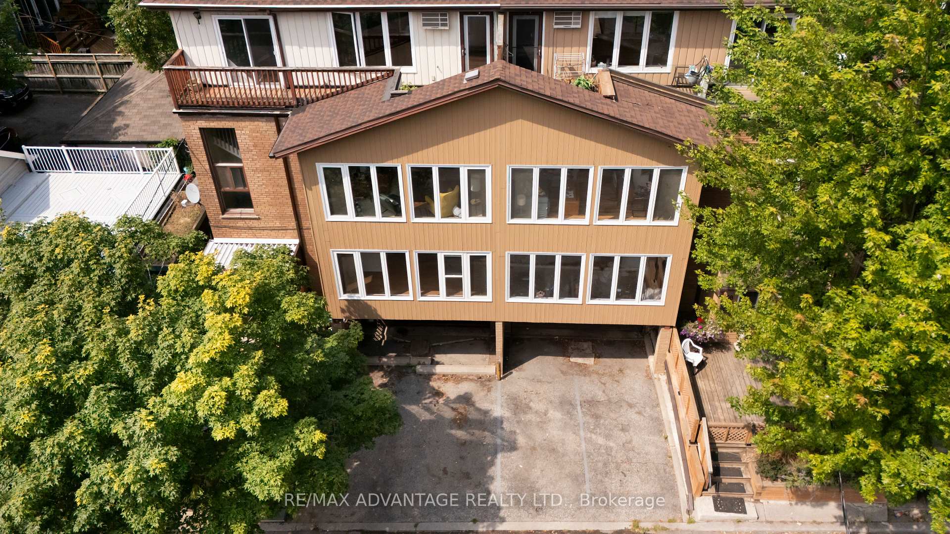 Photo 27 of 106 Hubbard Boulevard, Toronto, The Beaches — HOMEH