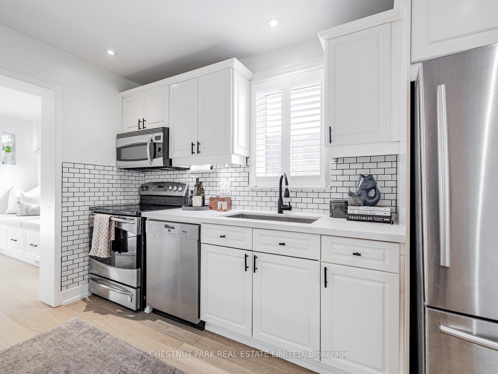 Photo 13 of 117 Glenvale Boulevard, Toronto, Leaside — HOMEH