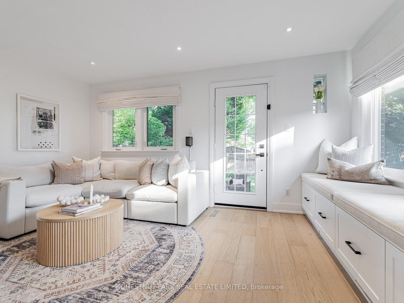 Photo 14 of 117 Glenvale Boulevard, Toronto, Leaside — HOMEH
