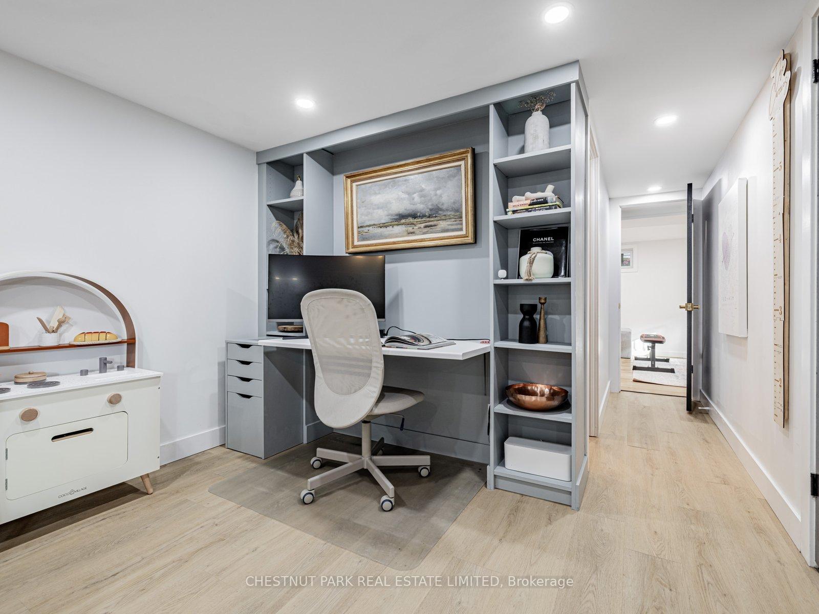 Photo 24 of 117 Glenvale Boulevard, Toronto, Leaside — HOMEH