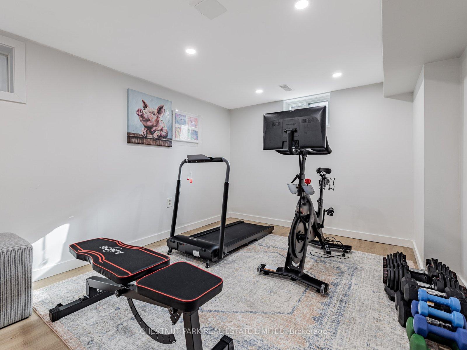 Photo 25 of 117 Glenvale Boulevard, Toronto, Leaside — HOMEH
