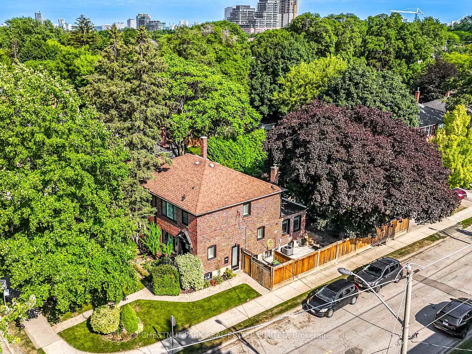 Photo 38 of 117 Glenvale Boulevard, Toronto, Leaside — HOMEH