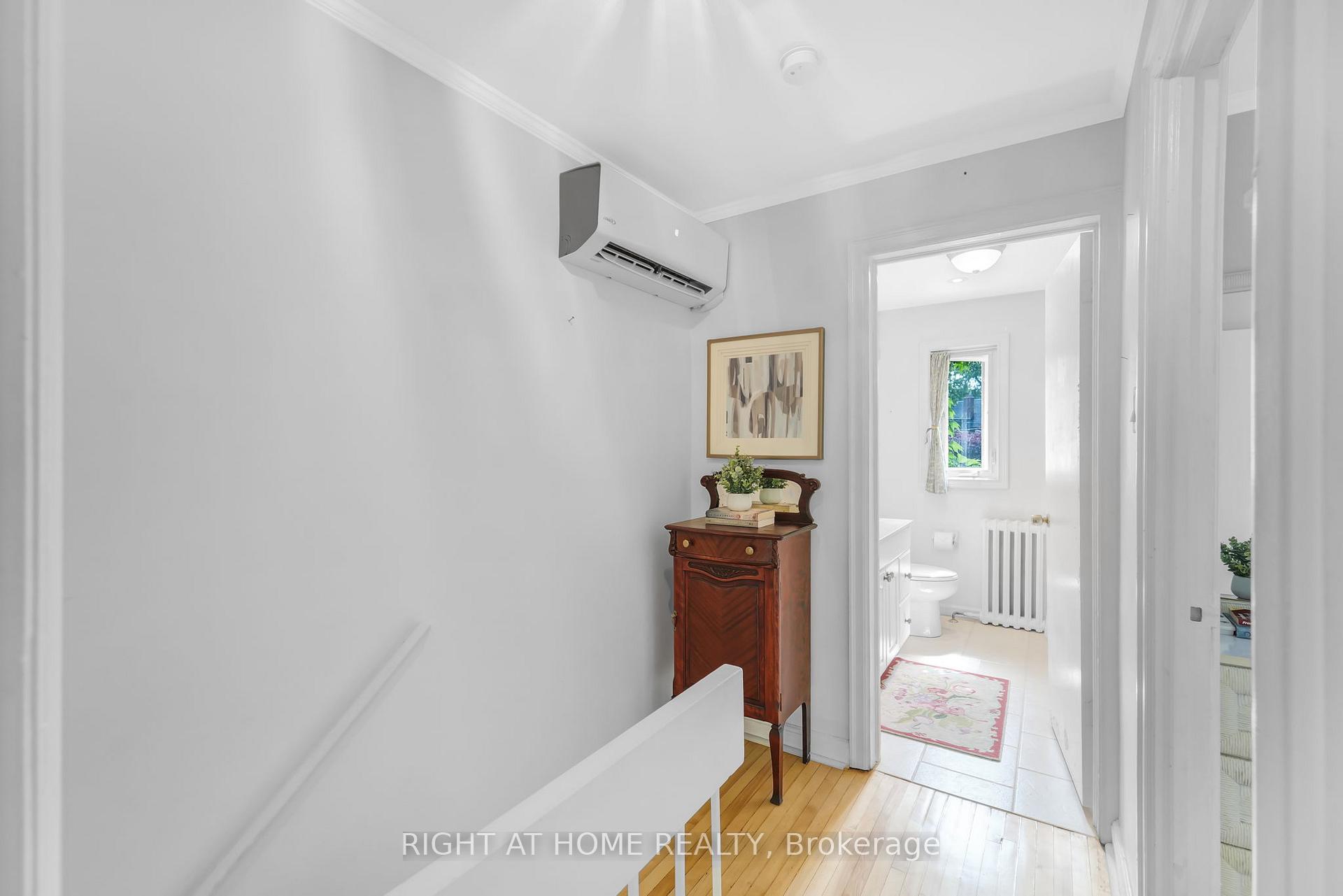 Photo 10 of 49 Summerhill Gardens, Toronto, Rosedale-Moore Park — HOMEH
