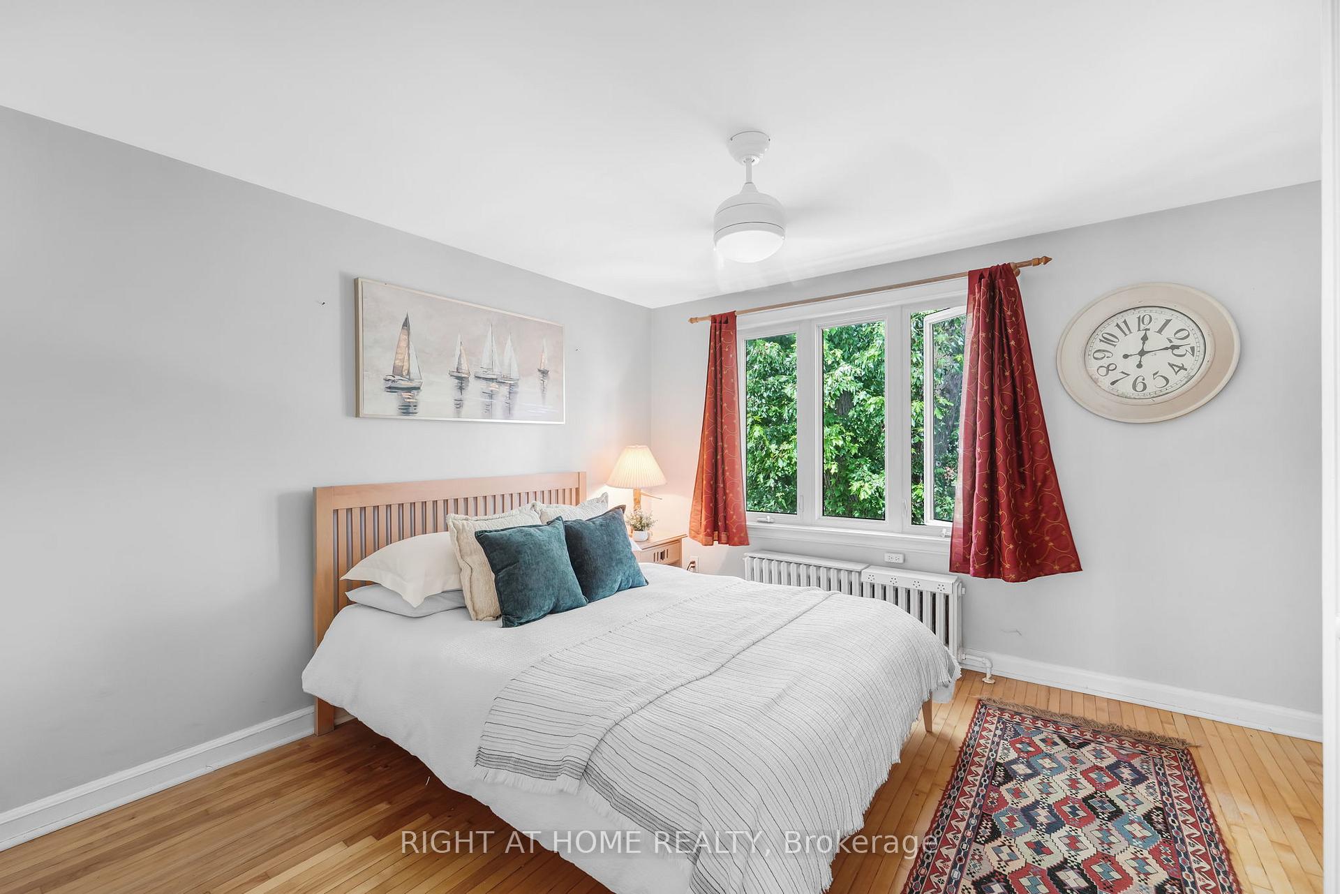 Photo 12 of 49 Summerhill Gardens, Toronto, Rosedale-Moore Park — HOMEH