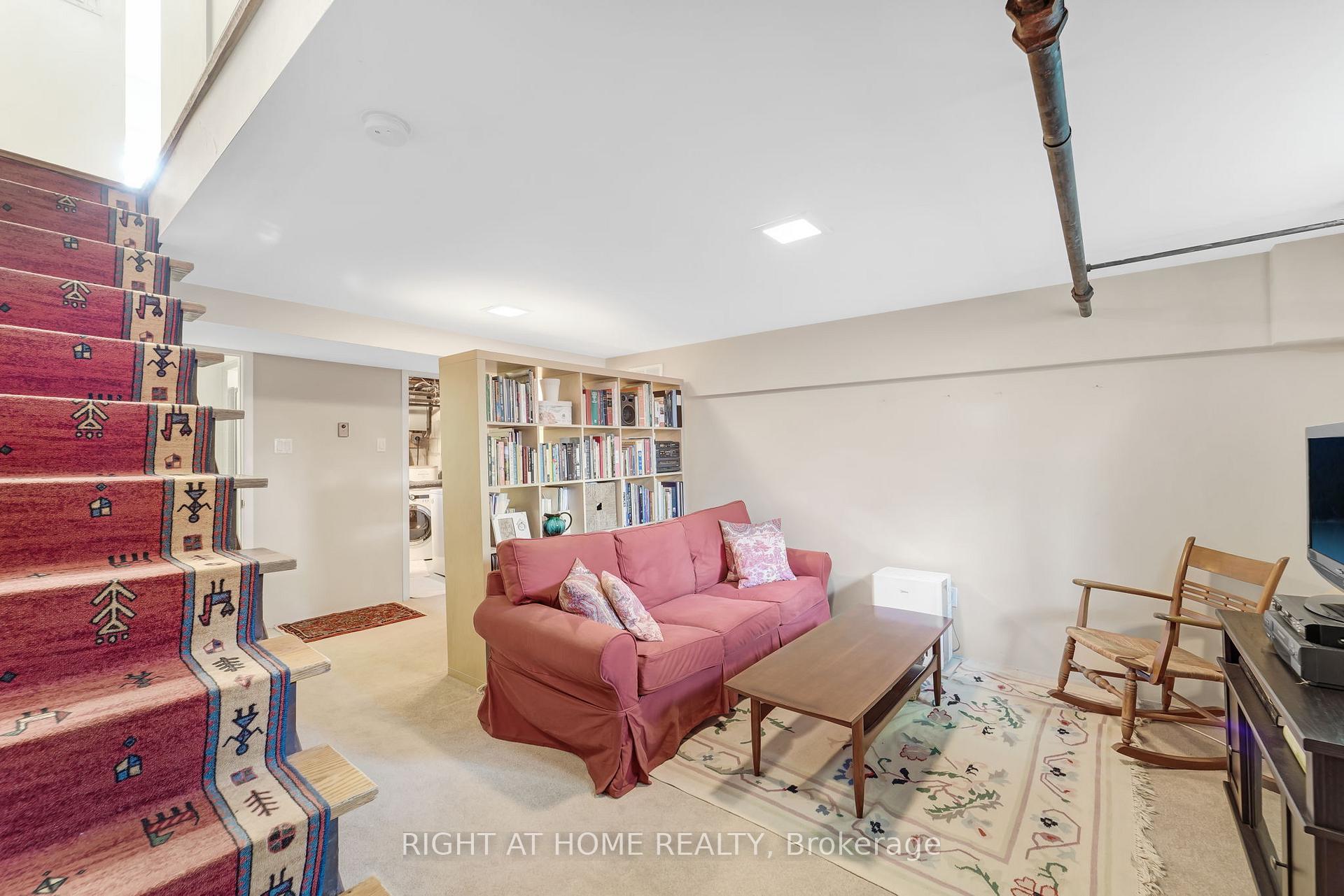 Photo 16 of 49 Summerhill Gardens, Toronto, Rosedale-Moore Park — HOMEH