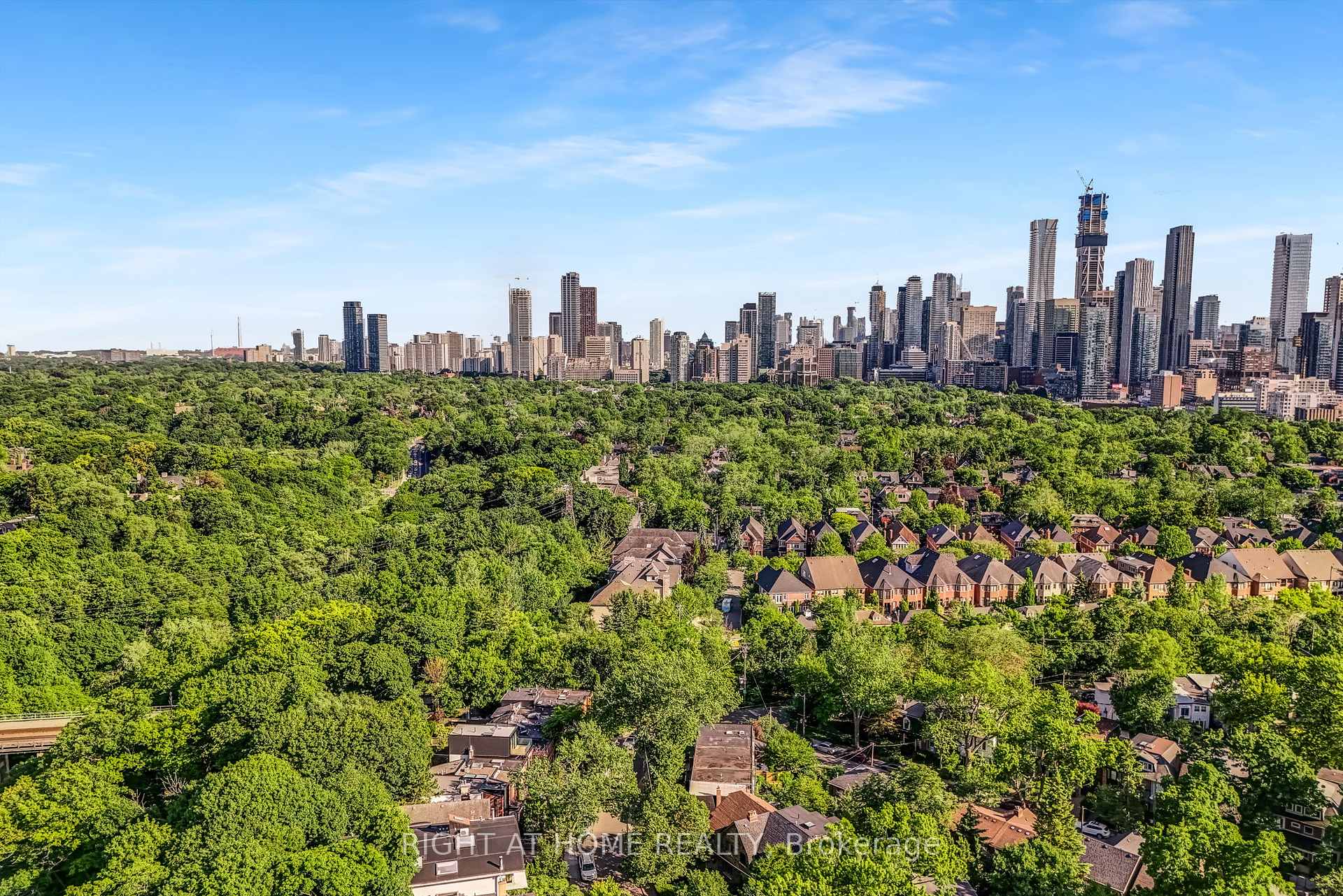 Photo 22 of 49 Summerhill Gardens, Toronto, Rosedale-Moore Park — HOMEH