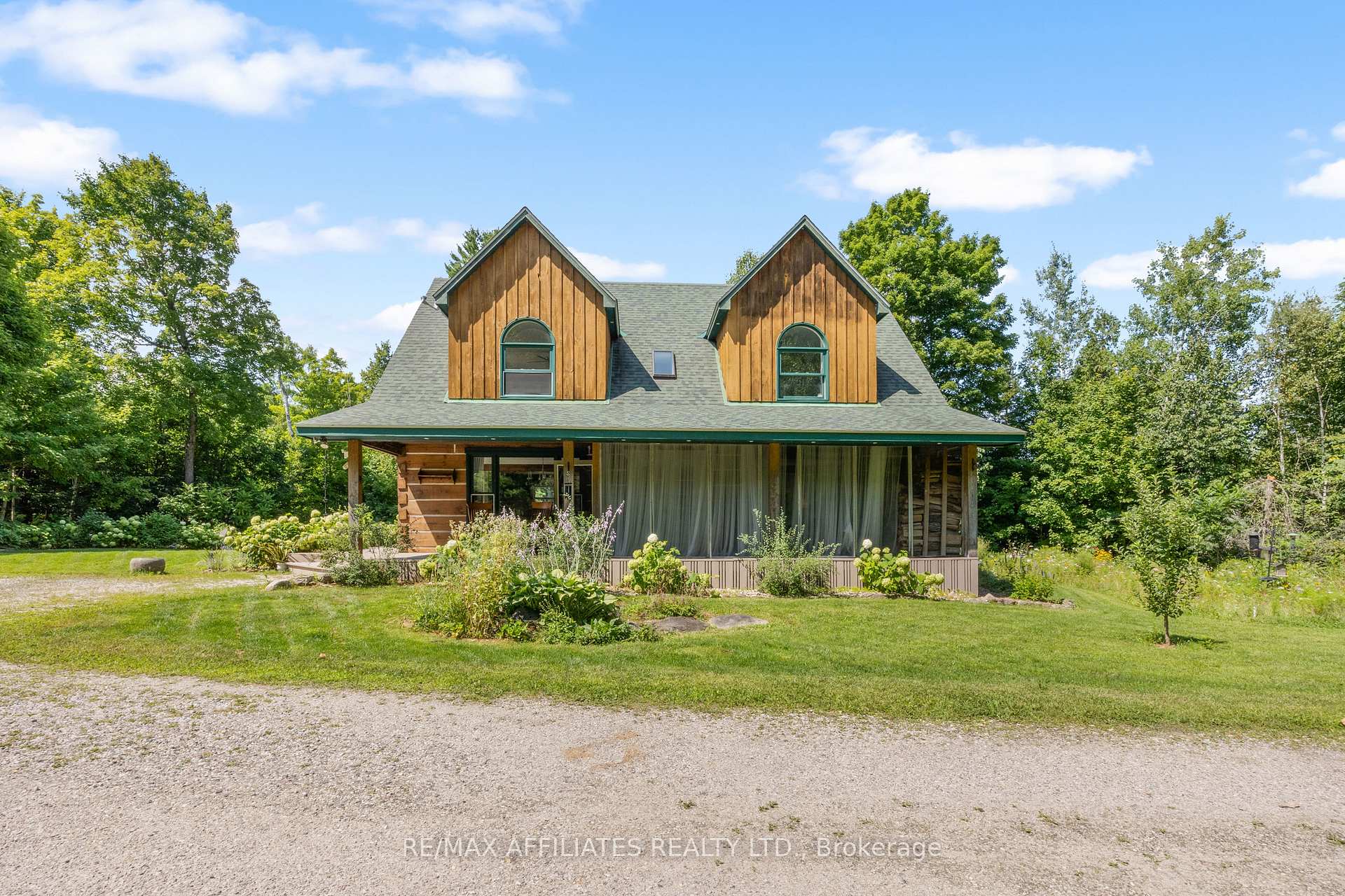 Photo 2 of 1727 Fallbrook Road, Tay Valley, Bathurst/Burgess & Sherbrooke (Bathurst) Twp — HOMEH