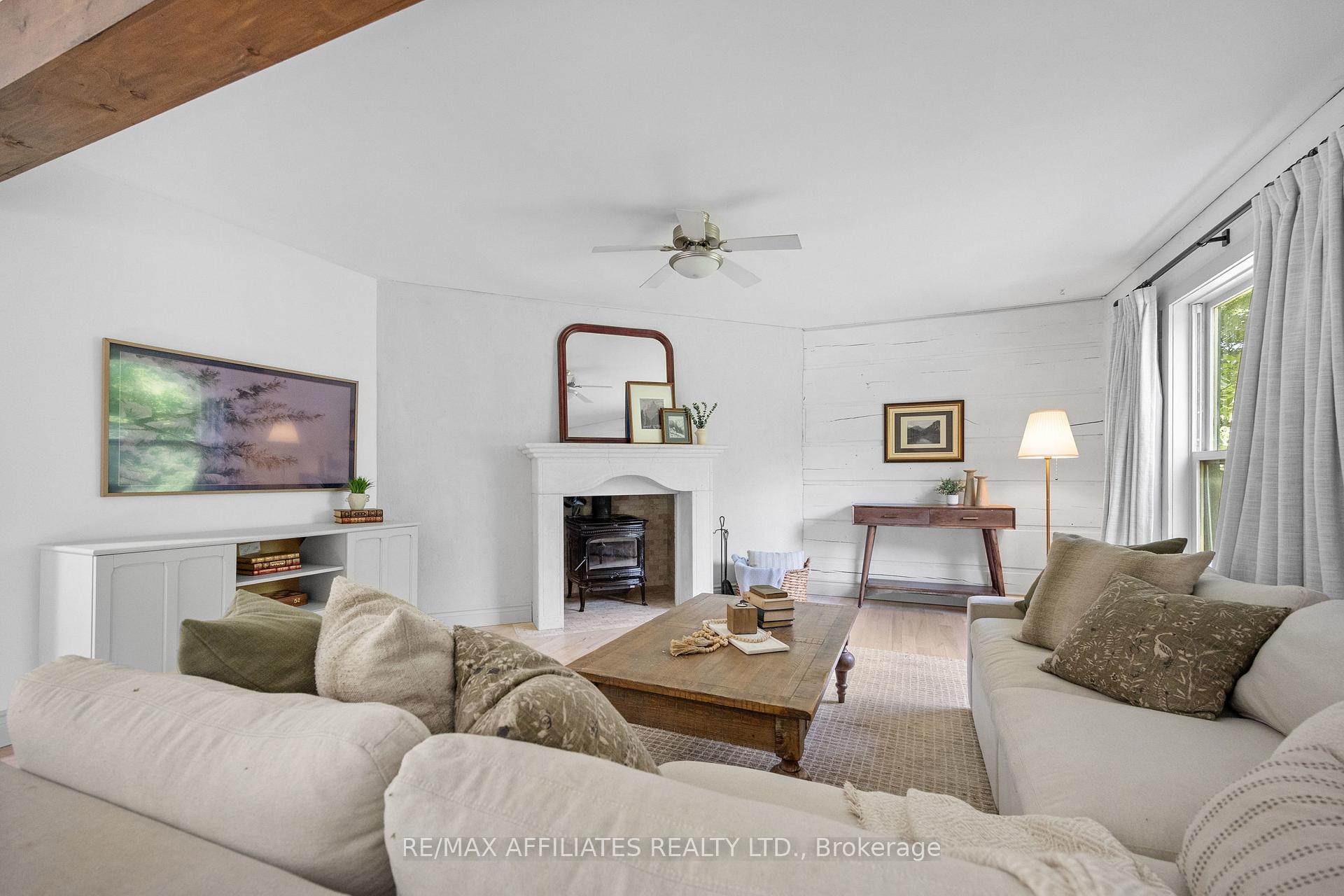 Photo 9 of 1727 Fallbrook Road, Tay Valley, Bathurst/Burgess & Sherbrooke (Bathurst) Twp — HOMEH