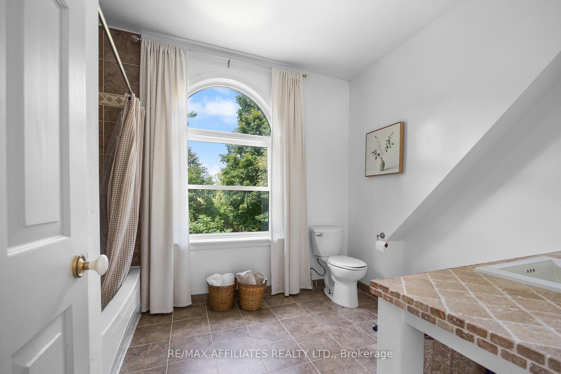 Photo 28 of 1727 Fallbrook Road, Tay Valley, Bathurst/Burgess & Sherbrooke (Bathurst) Twp — HOMEH