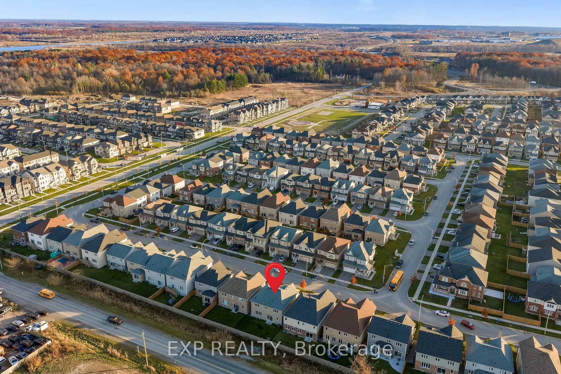 Photo 4 of 24 Esther Crescent, Thorold, Hurricane/Merrittville — HOMEH