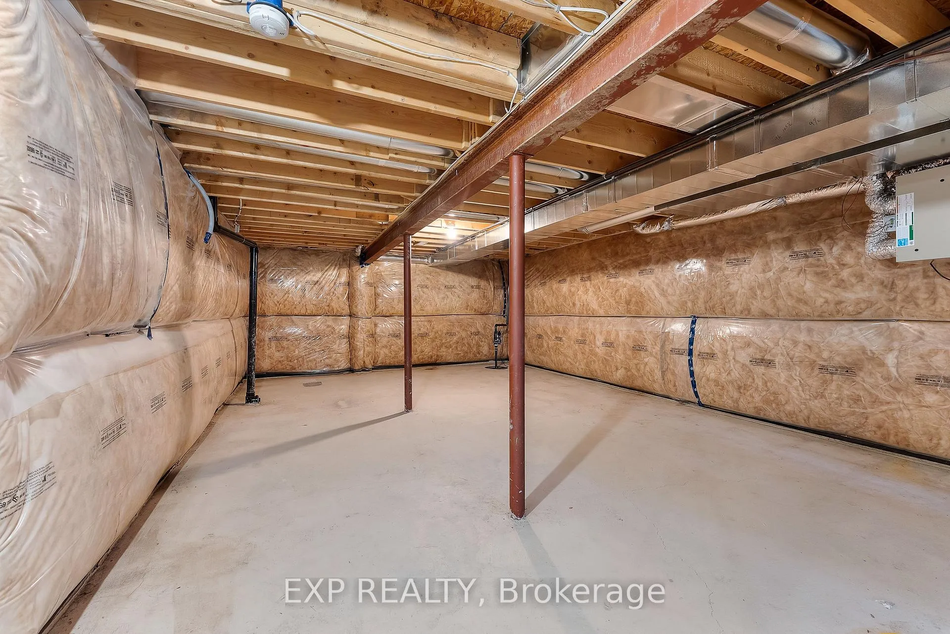 Photo 44 of 24 Esther Crescent, Thorold, Hurricane/Merrittville — HOMEH